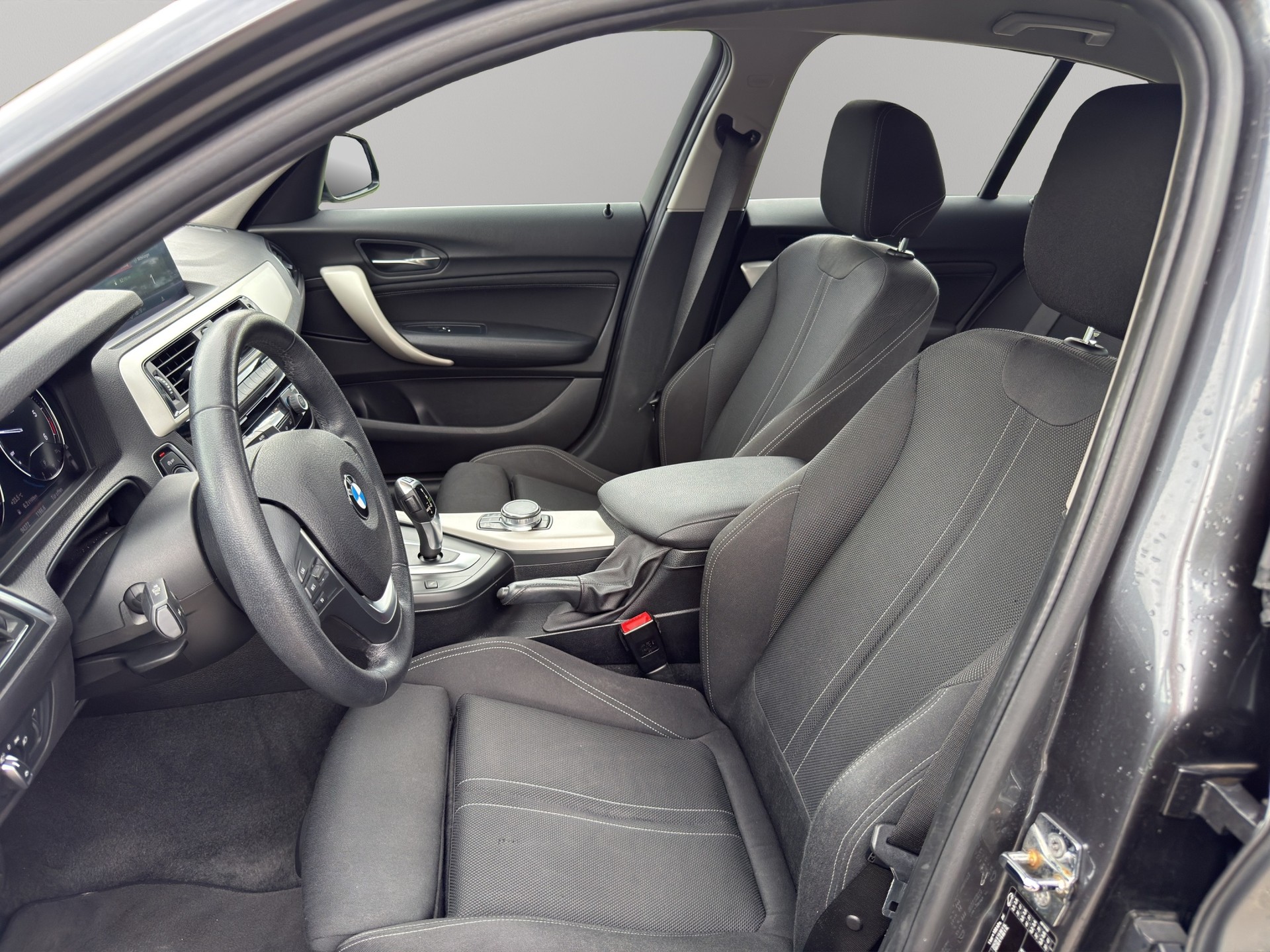 BMW 120d xDrive Steptronic-image-9