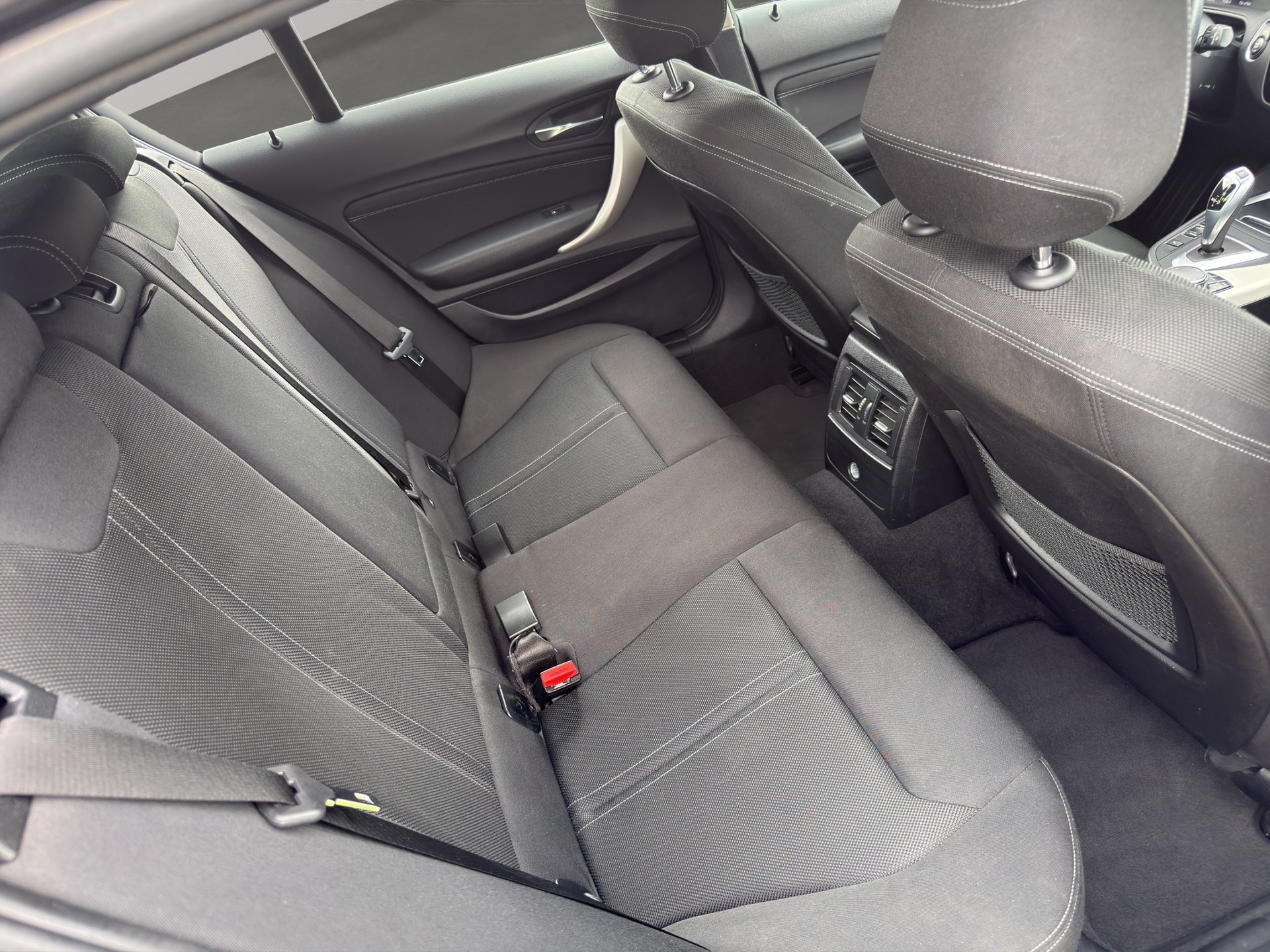 BMW 120d xDrive Steptronic-image-13