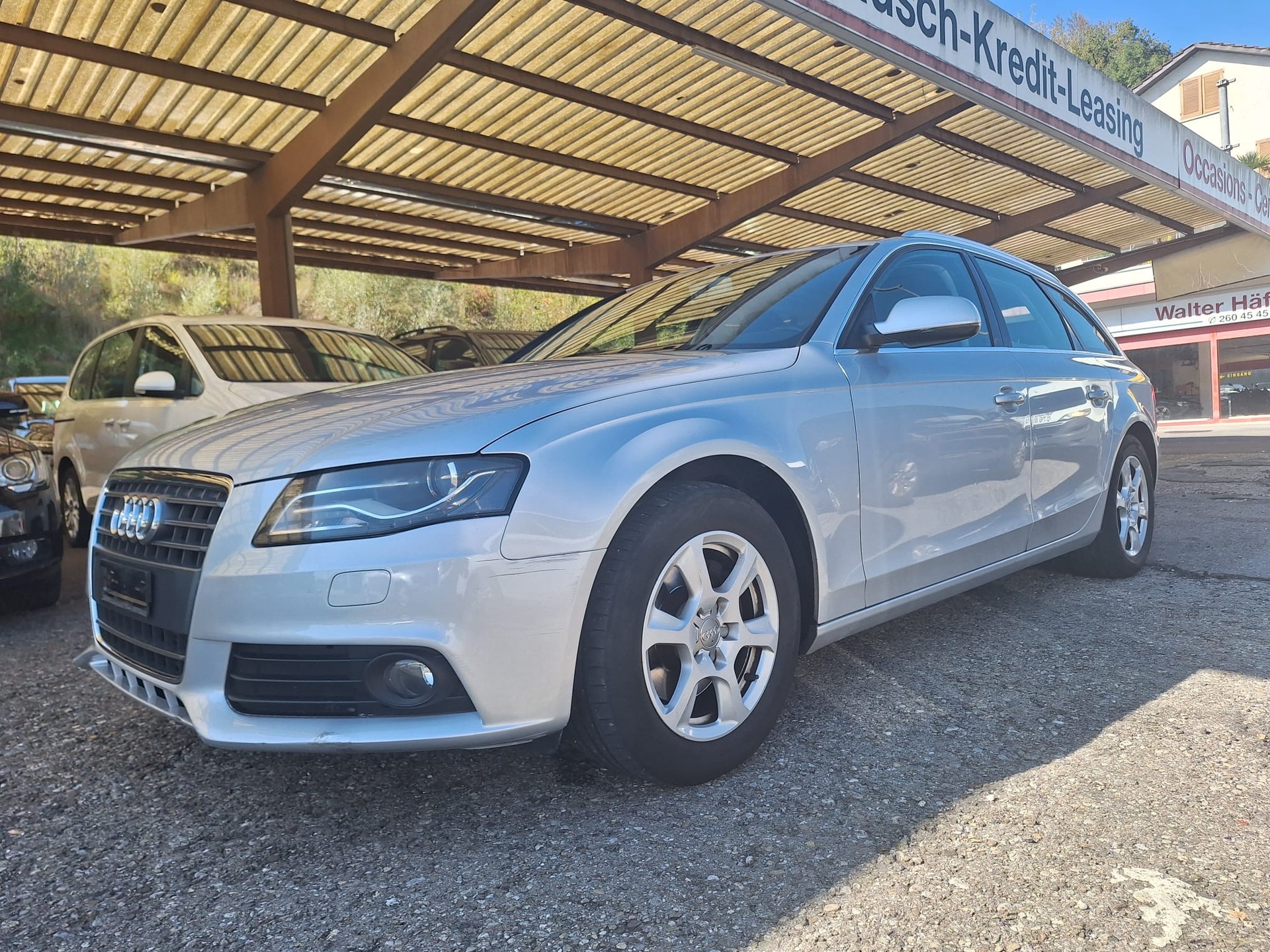 AUDI A4 Avant 1.8 TFSI multitronic-image-1