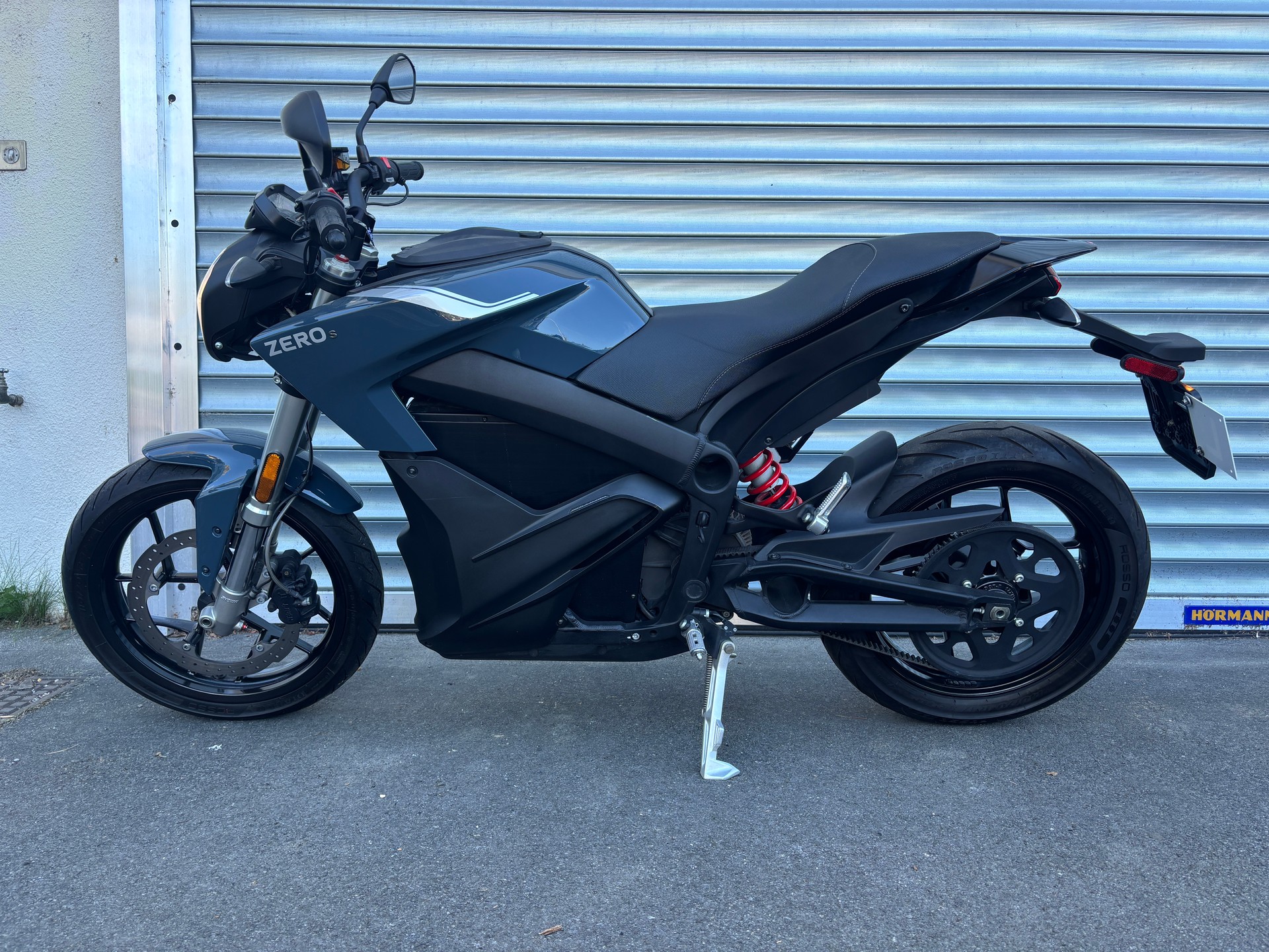 ZERO S ZF 14.4-showroom-element-3