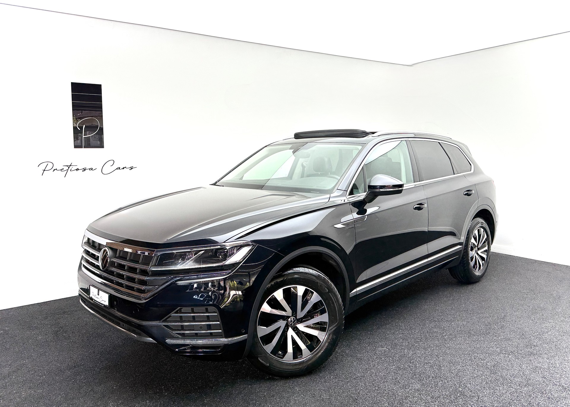 VW Touareg 3.0 TDI Elegance Tiptronic-image-0