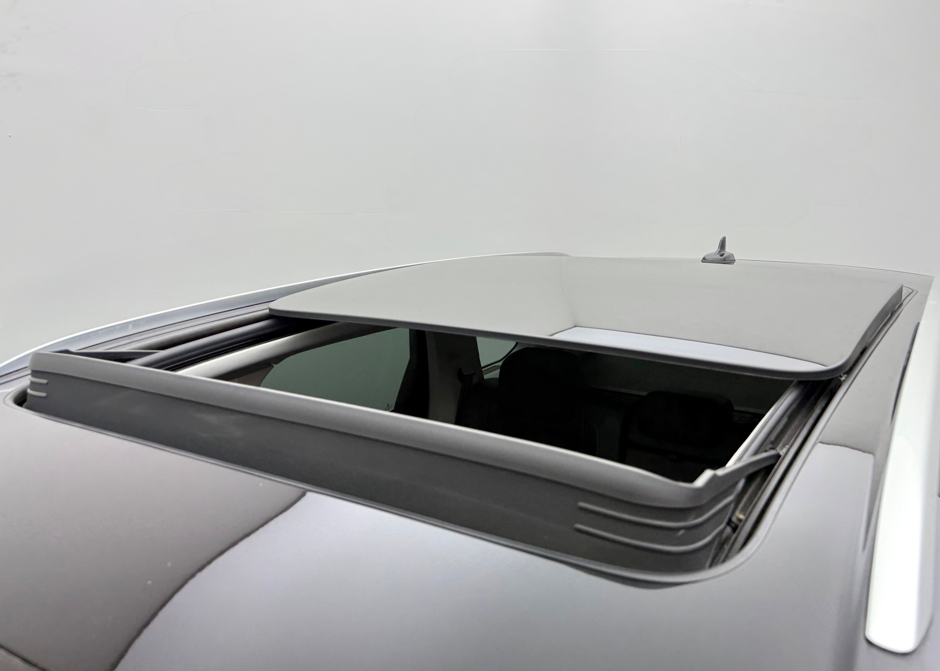 VW Touareg 3.0 TDI Elegance Tiptronic-image-6