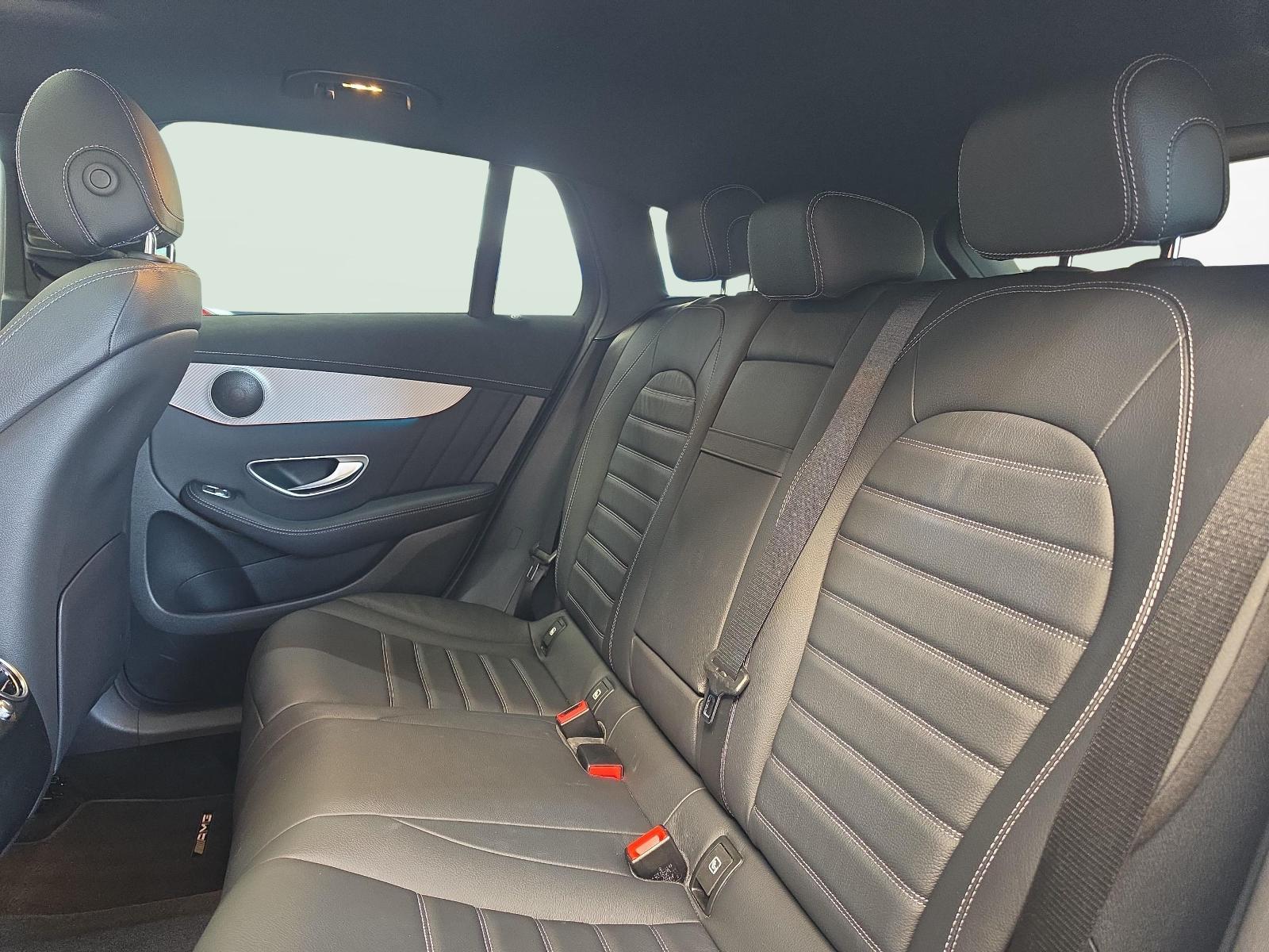 MERCEDES-BENZ EQC 400 4MATIC AMG Line-image-8