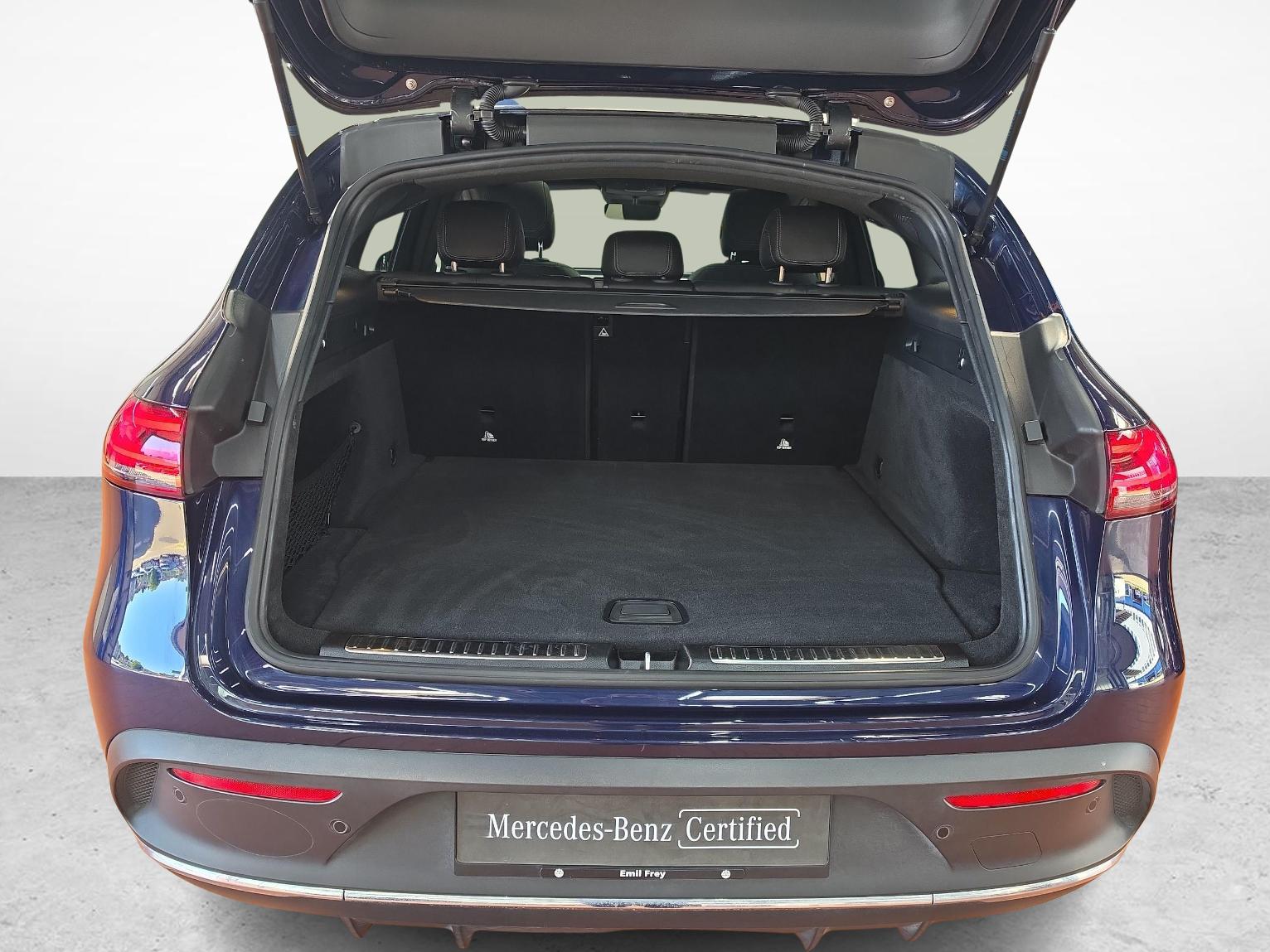 MERCEDES-BENZ EQC 400 4MATIC AMG Line-image-10