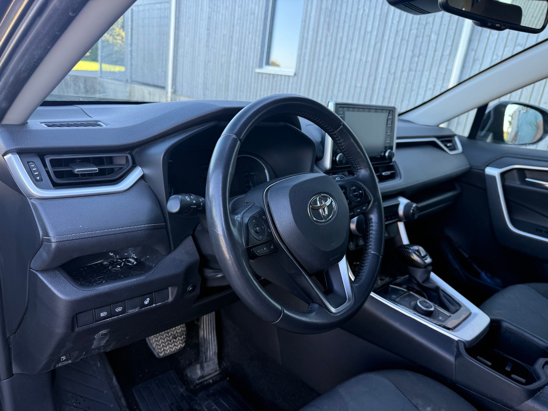 TOYOTA RAV-4 2.5 HSD Trend e-CVT 4WD-image-15