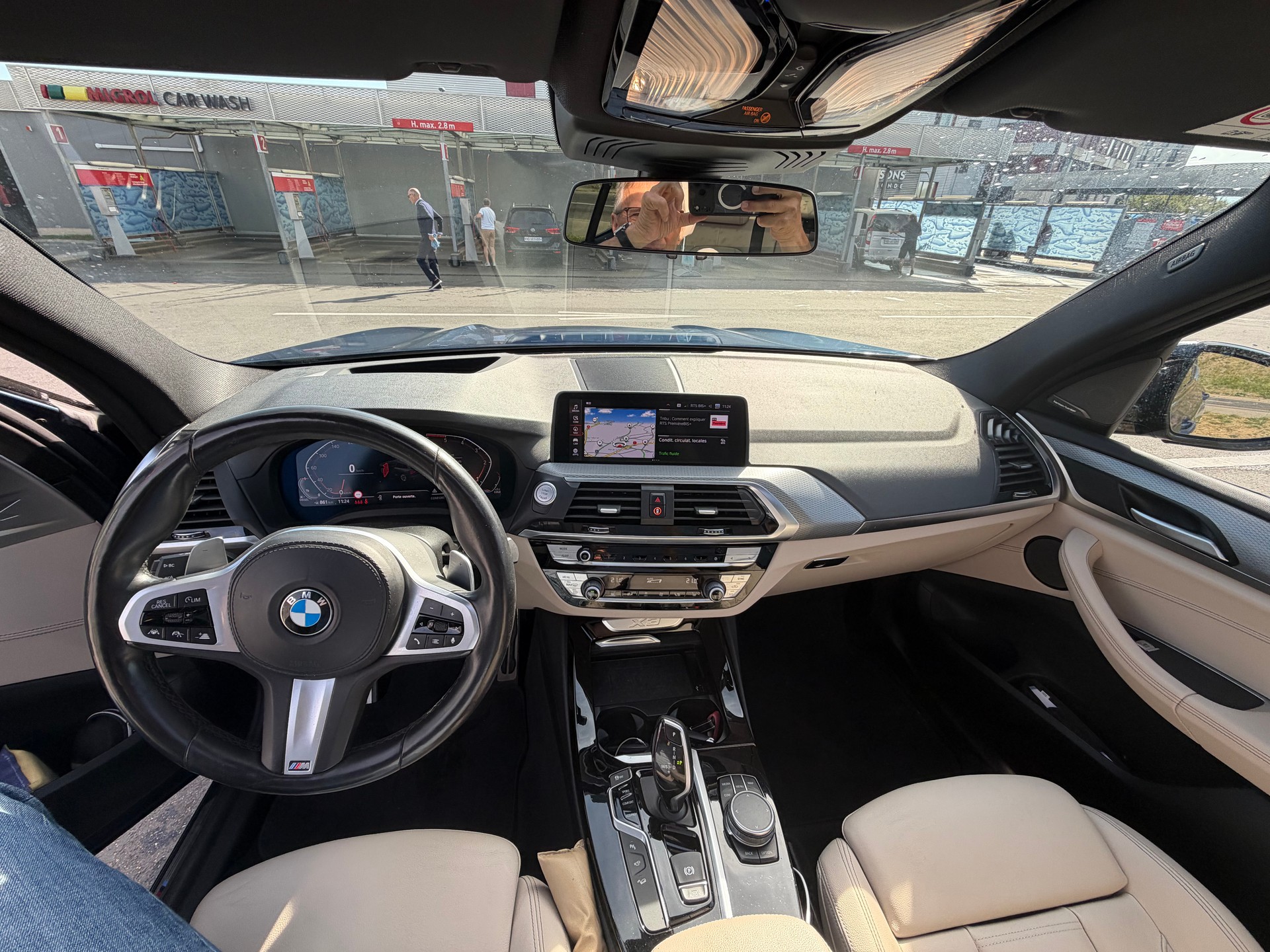 BMW 20d xDrive-image-5