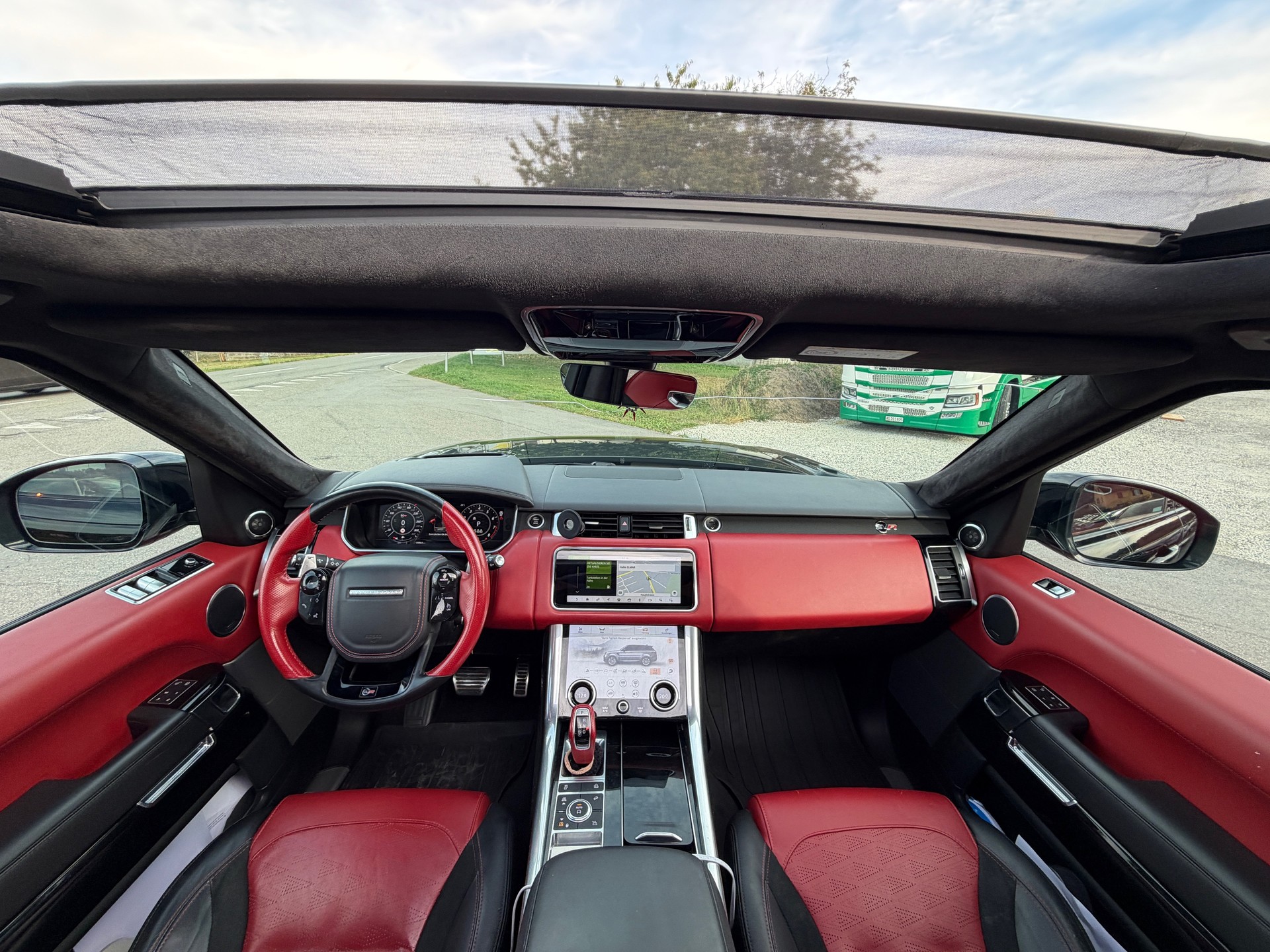 LAND ROVER Range Rover Sport 5.0 V8 S/C SVR Automatic-image-6