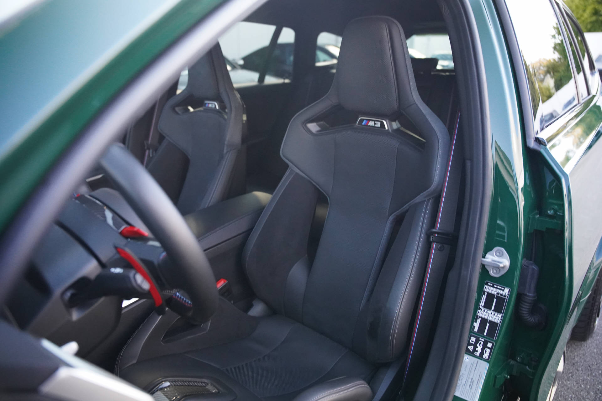 BMW M3 Touring xDrive Competition M LCI Irish Green-image-9