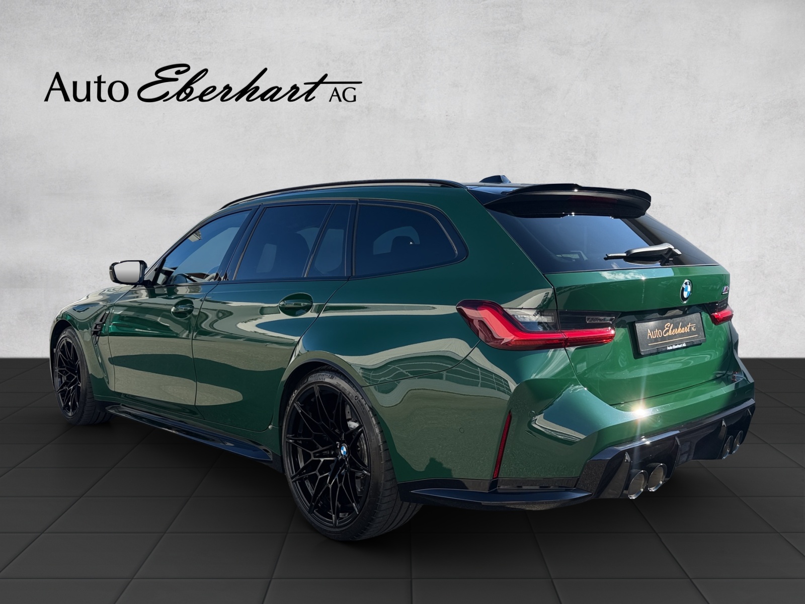 BMW M3 Touring xDrive Competition M LCI Irish Green-image-1