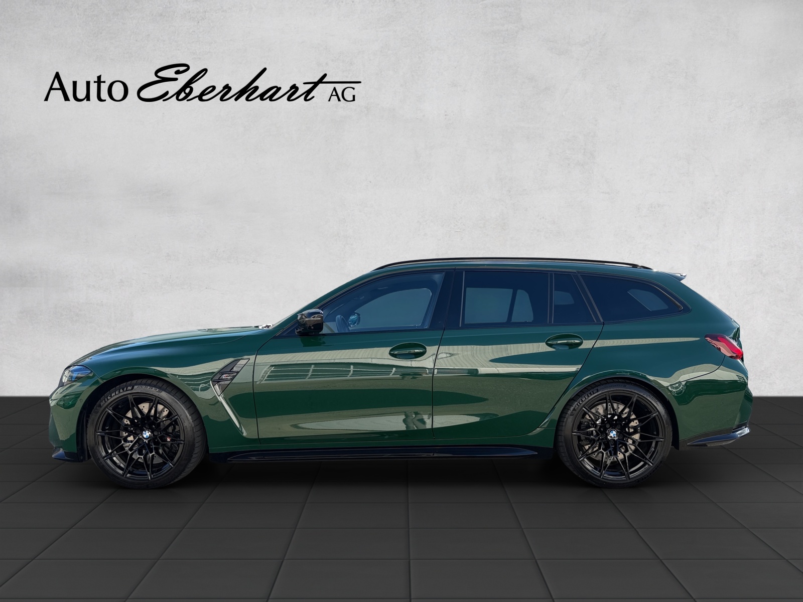 BMW M3 Touring xDrive Competition M LCI Irish Green-image-2