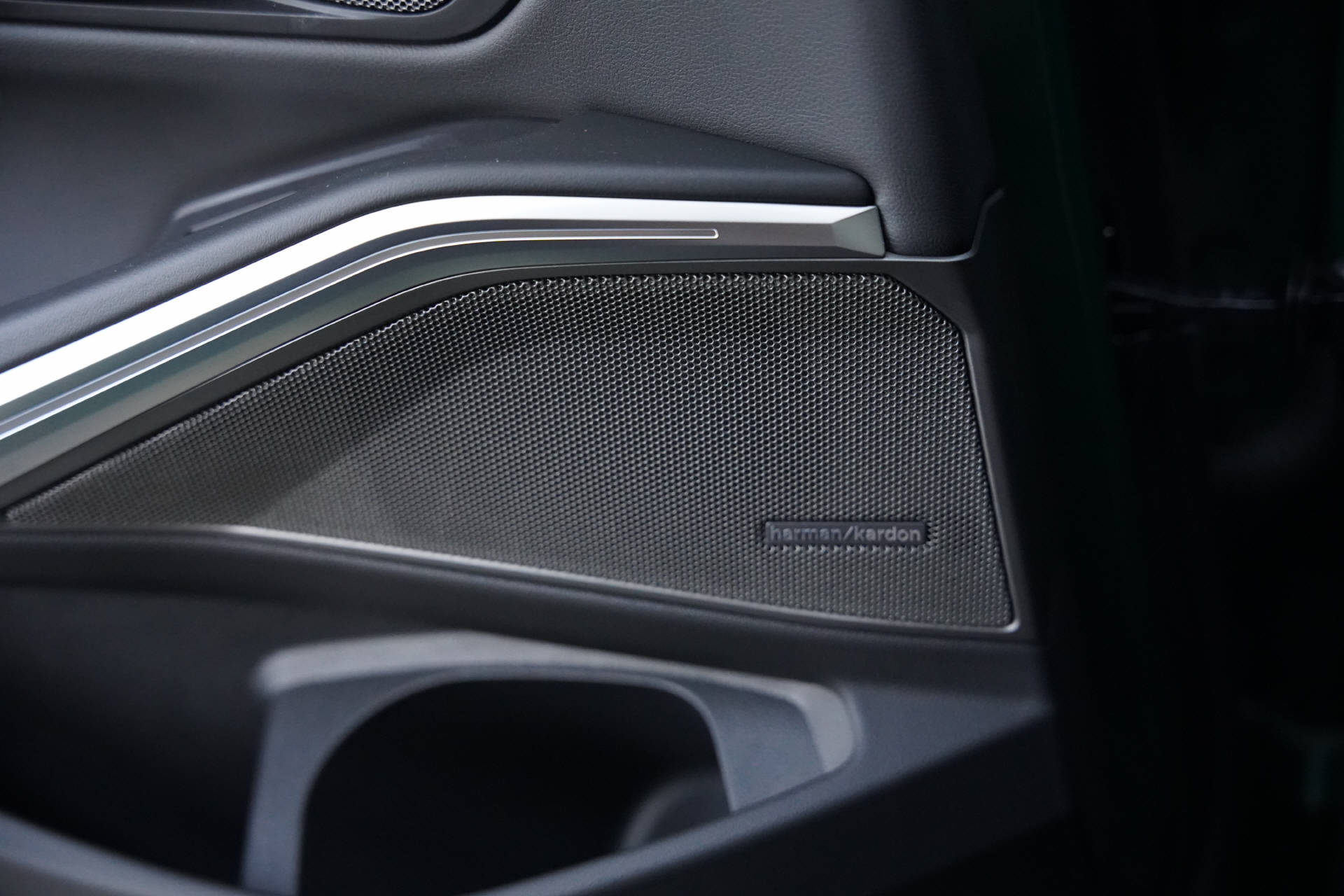 BMW M3 Touring xDrive Competition M LCI Irish Green-image-15
