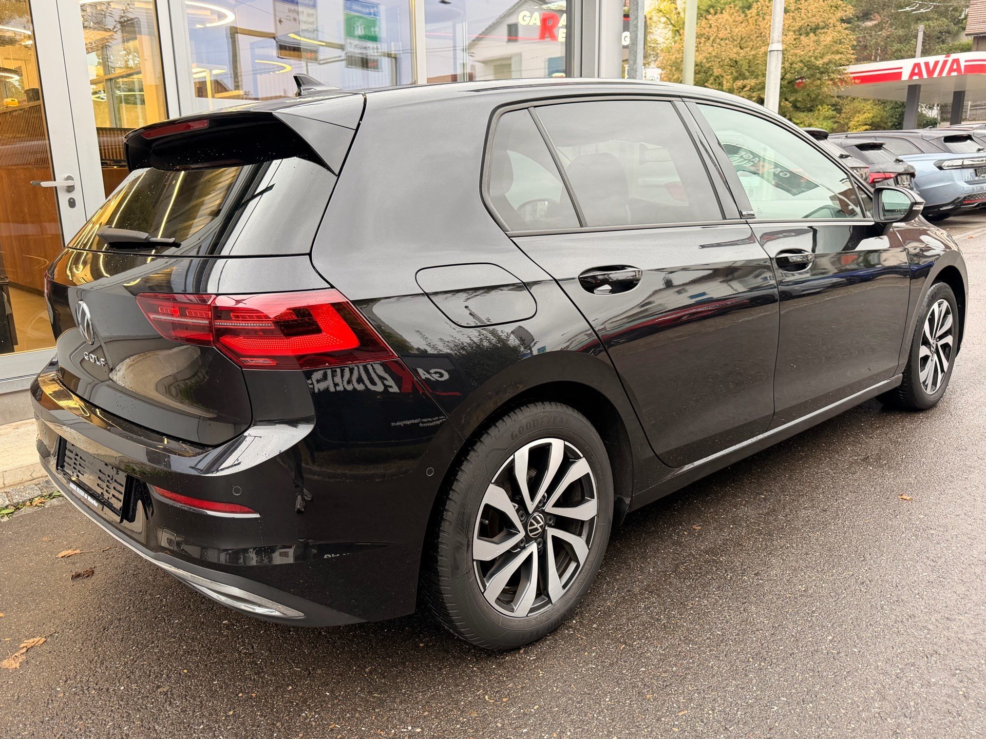 VW Golf 2.0 TDI DSG *** PANORAMAGLASDACH & MATRIX LED ***-showroom-element-3