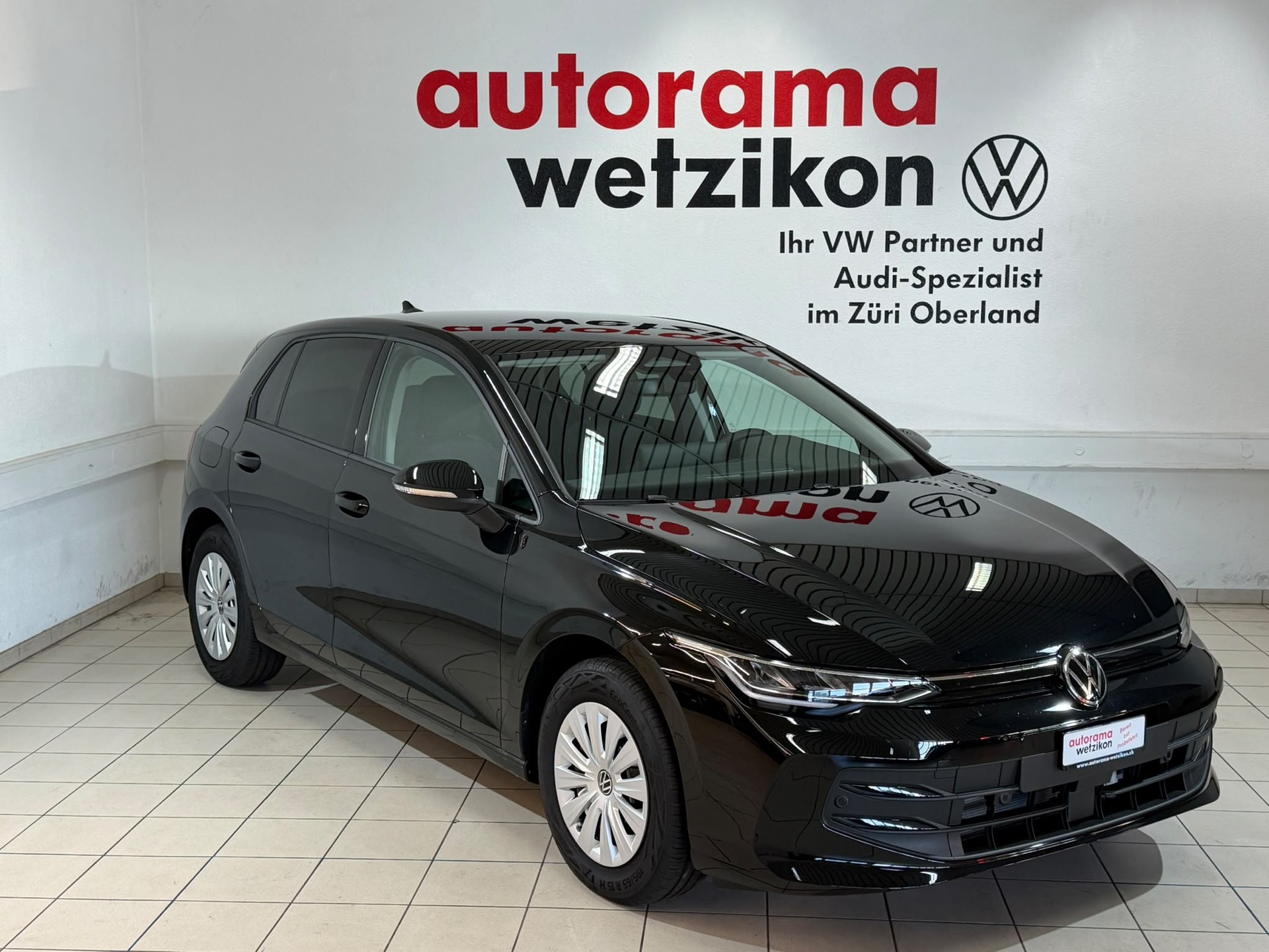 VW Golf 1.5 TSI Basis-image-0