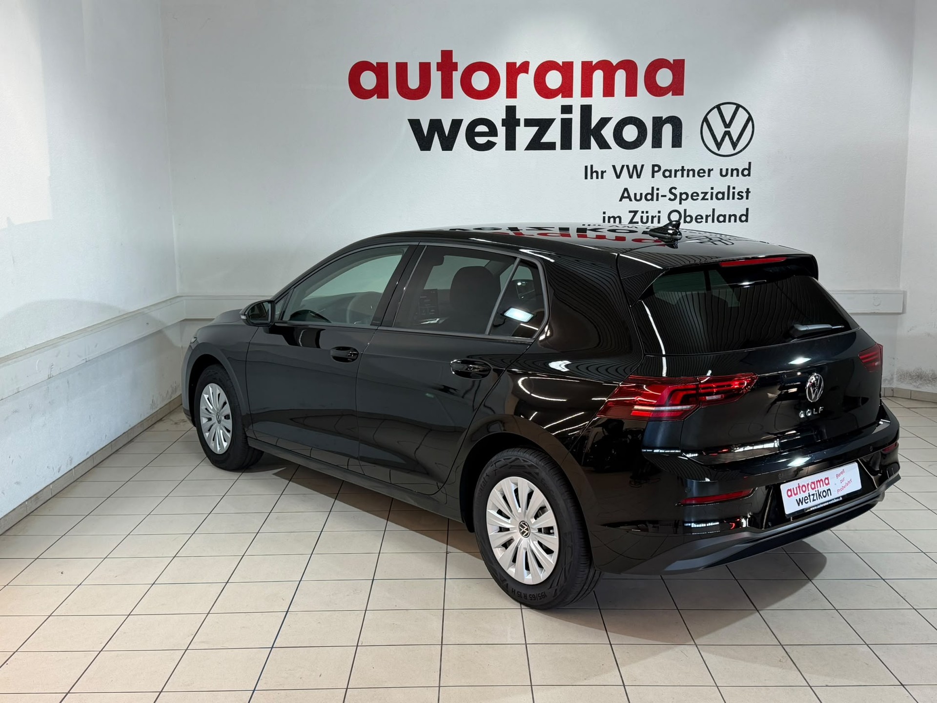 VW Golf 1.5 TSI Basis-image-2
