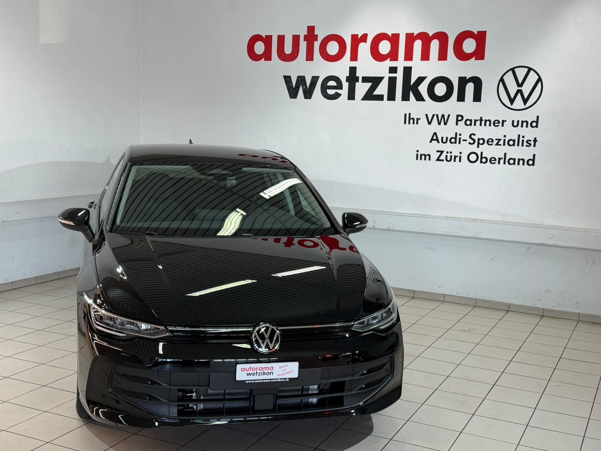 VW Golf 1.5 TSI Basis-image-1