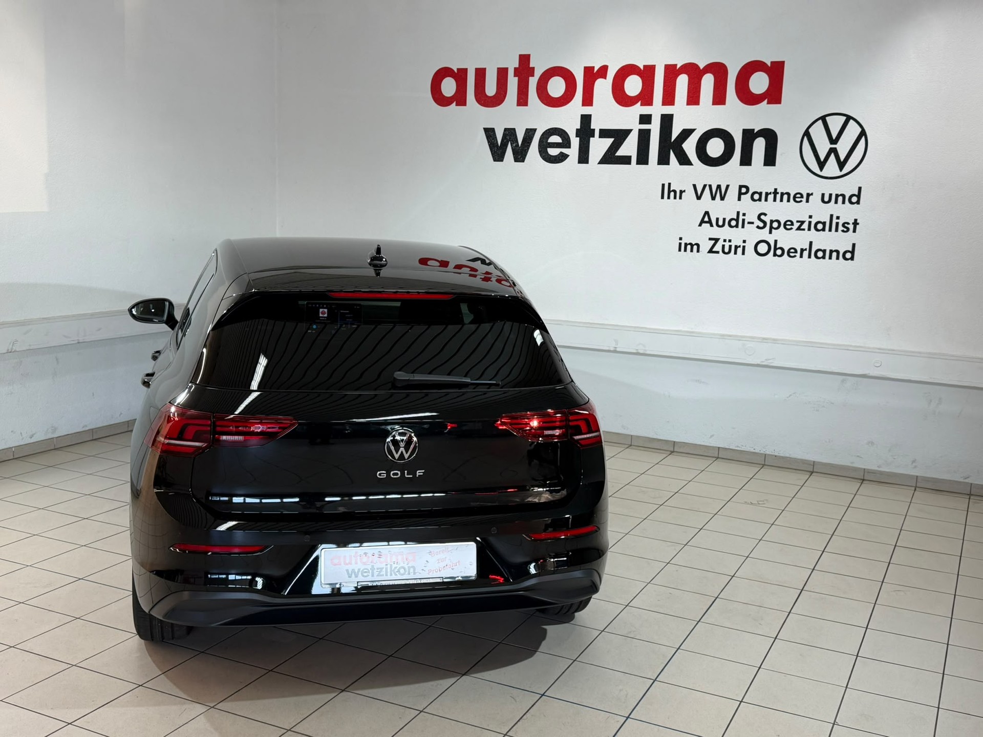 VW Golf 1.5 TSI Basis-image-3