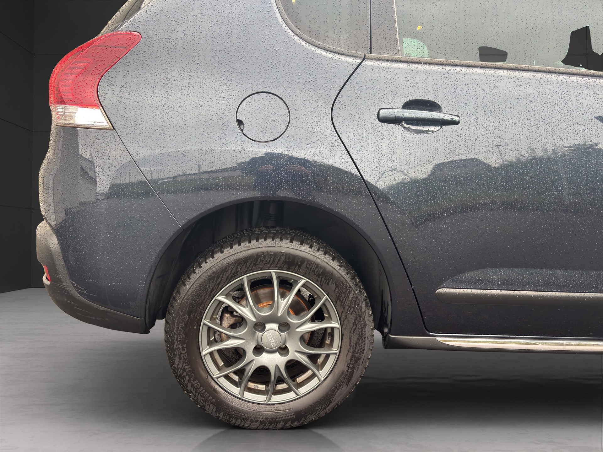 PEUGEOT 3008 1.6 16V T Allure Tiptronic-image-15