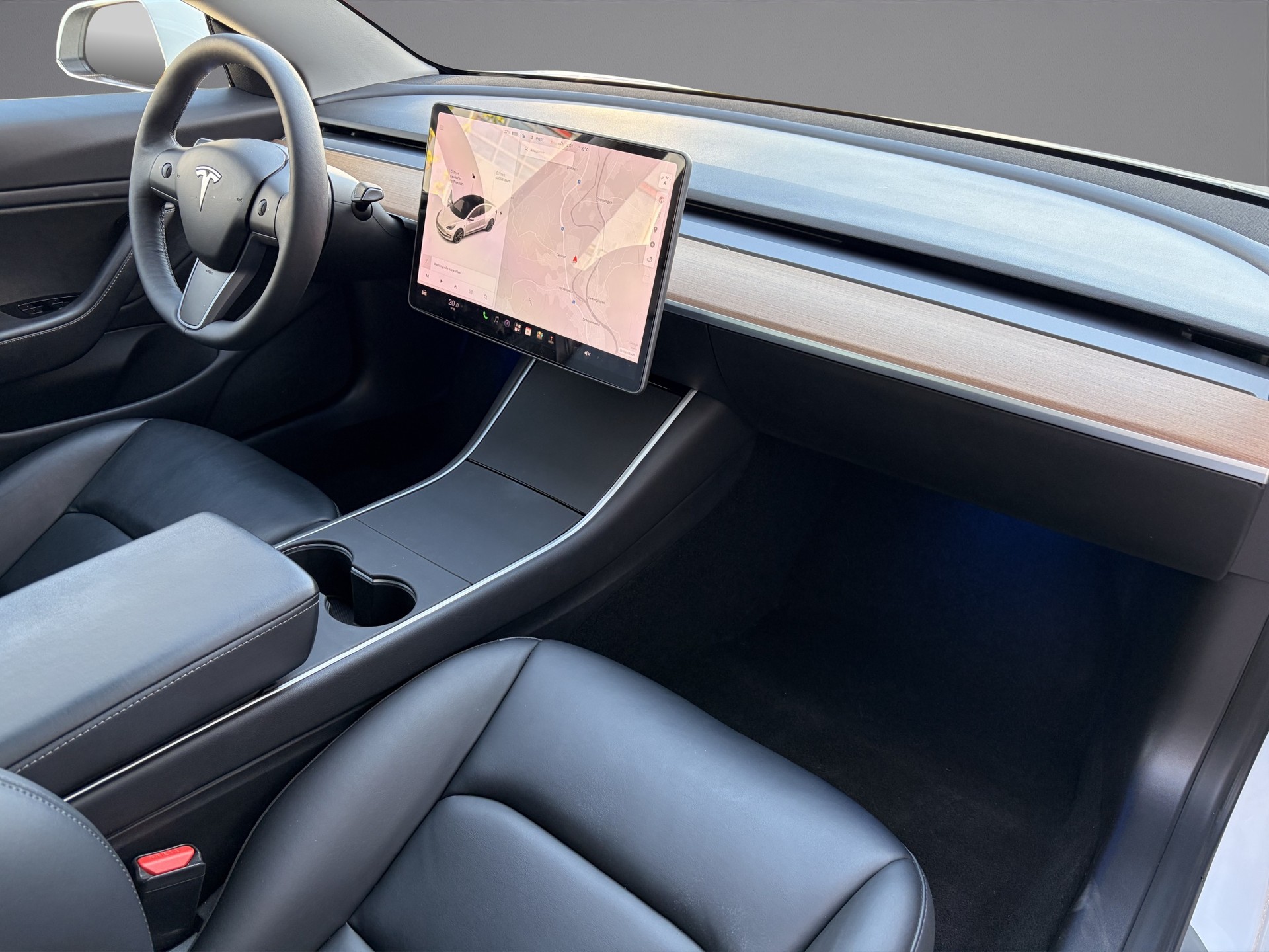 TESLA Model 3 Performance Dual Motor AWD (CH-Fahrzeug)-image-7