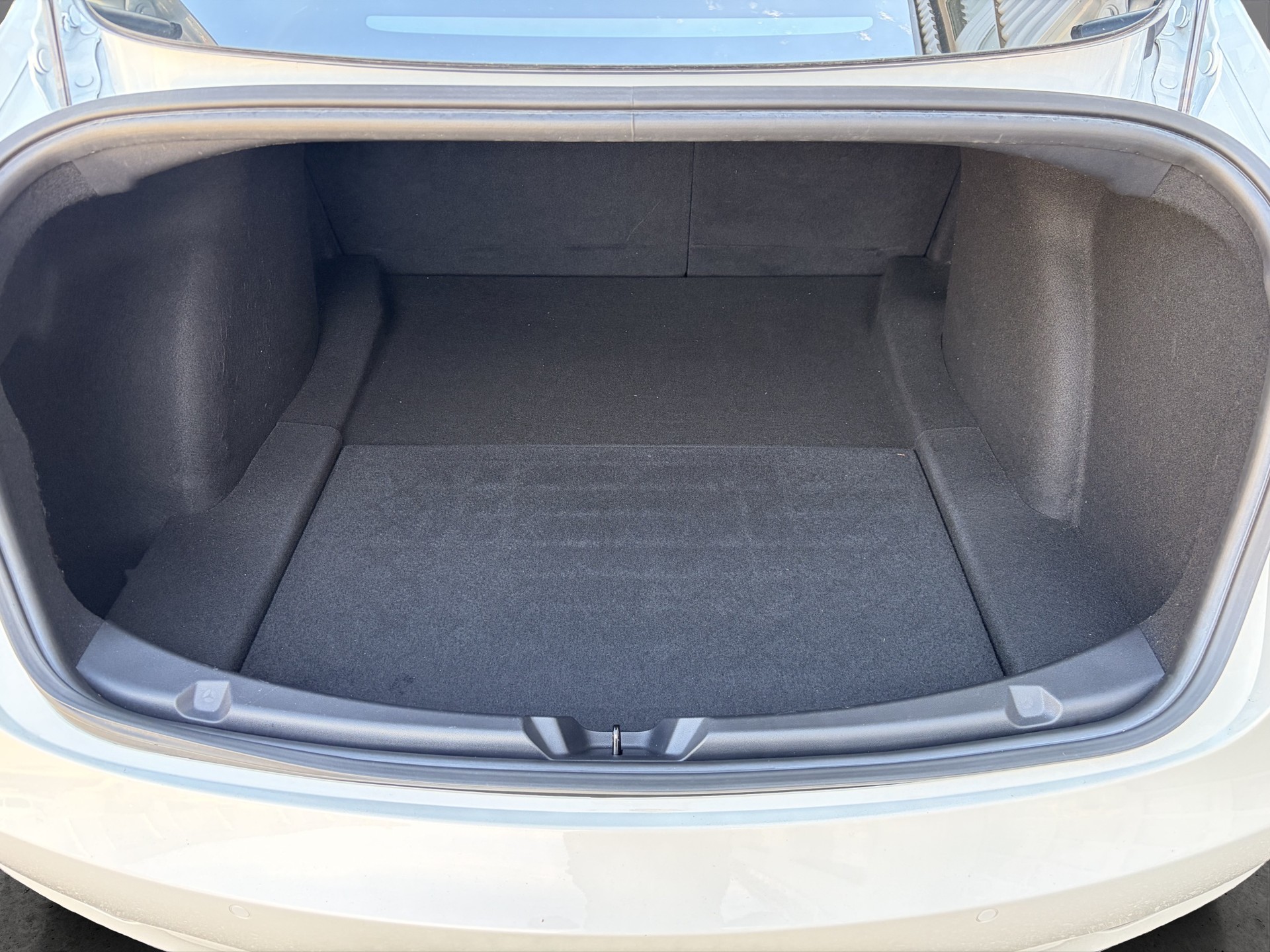TESLA Model 3 Performance Dual Motor AWD (CH-Fahrzeug)-image-12