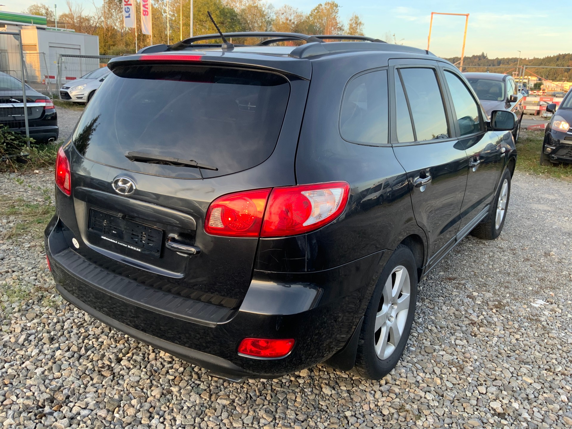 HYUNDAI Santa Fe 2.2 CRDi Premium 4WD Automatic-image-3