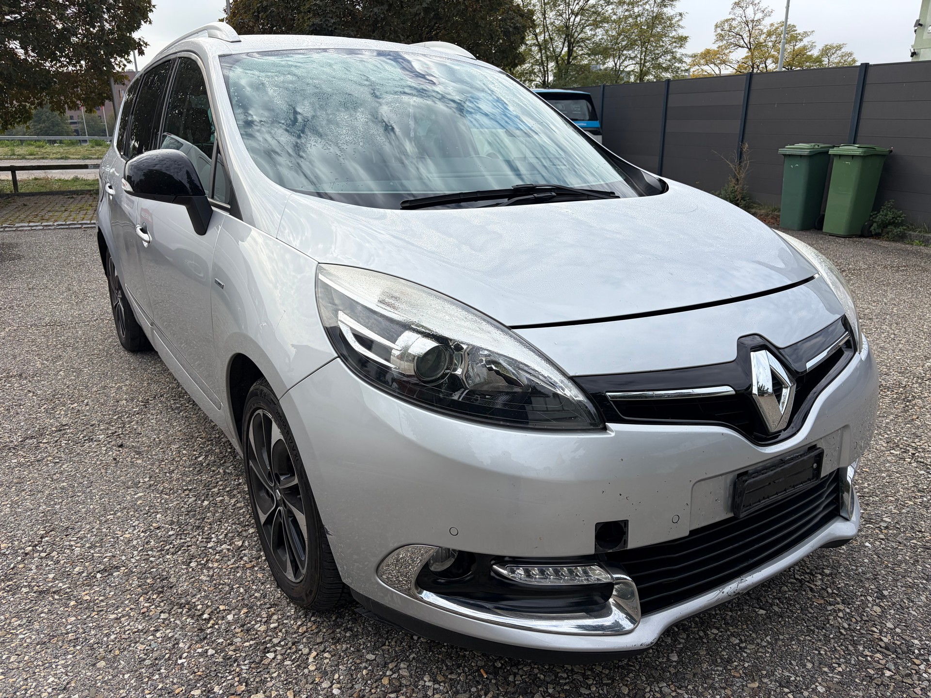 RENAULT Grand Scénic 1.6 dCi Bose-image-2
