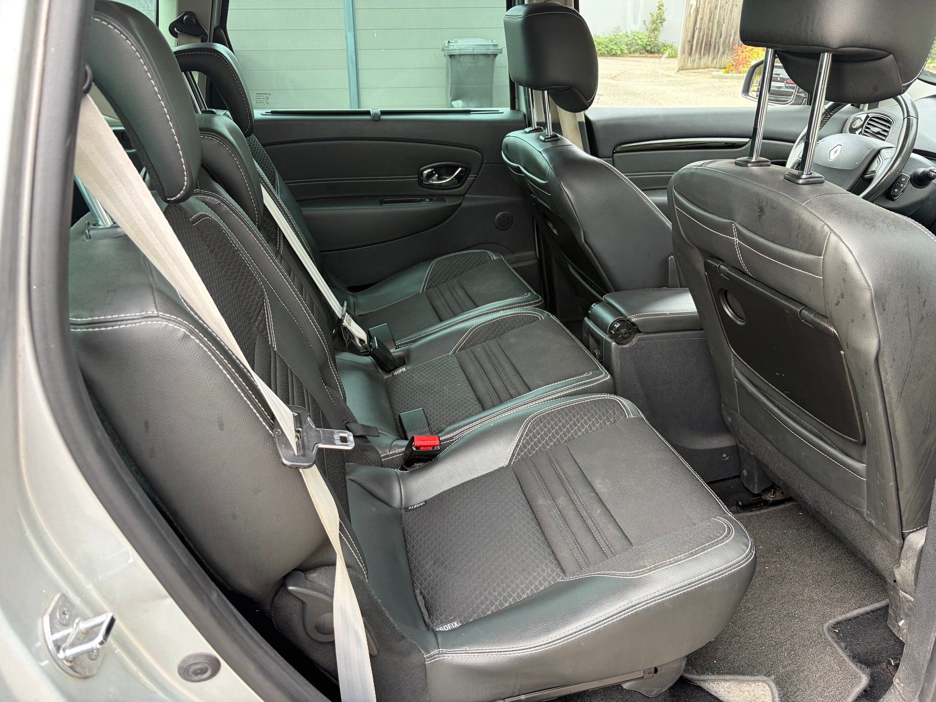 RENAULT Grand Scénic 1.6 dCi Bose-image-12