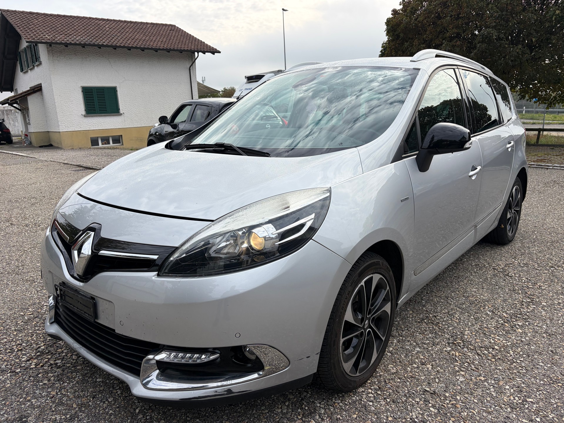 RENAULT Grand Scénic 1.6 dCi Bose-image-0