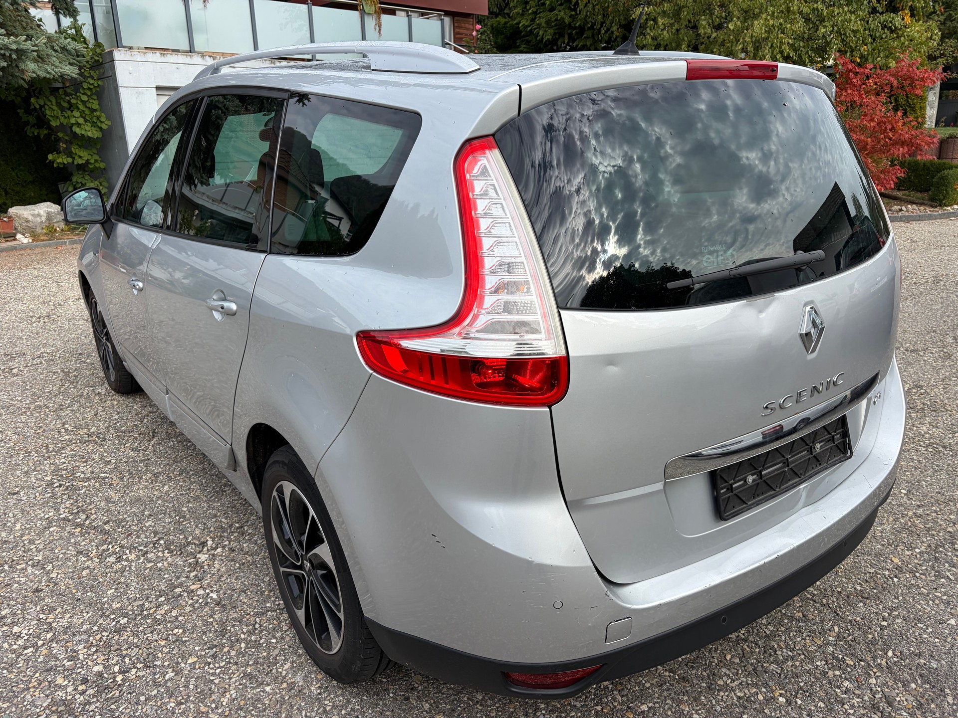 RENAULT Grand Scénic 1.6 dCi Bose-image-7