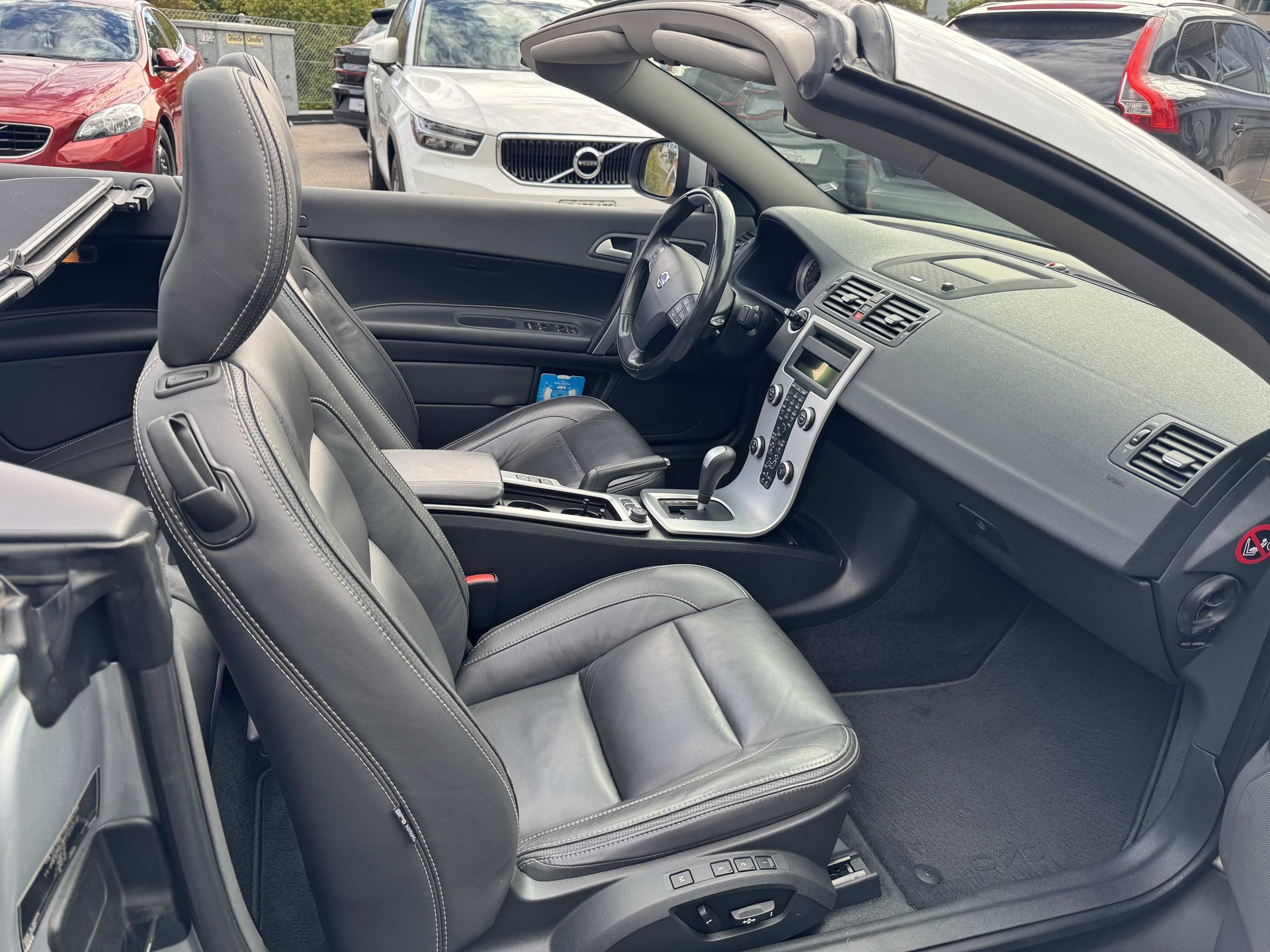 VOLVO C70 Cabriolet 2.5 20V T5 230 Summum-image-9