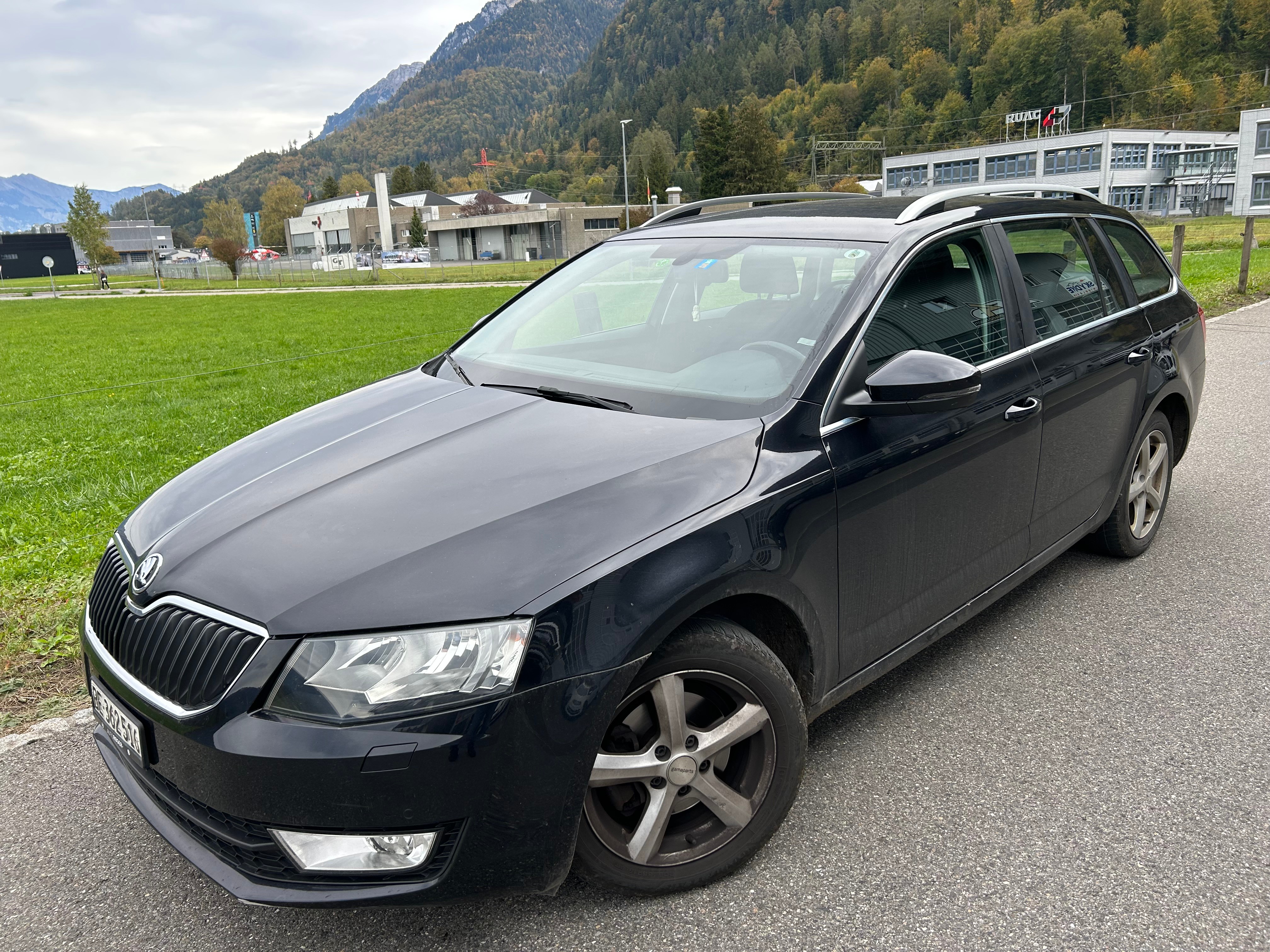 Car photo