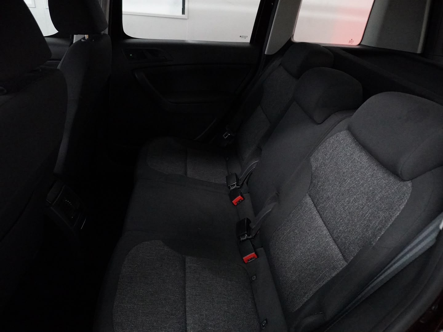 SKODA Yeti 1.8 TSI Active Outdoor 4x4 DSG-image-4