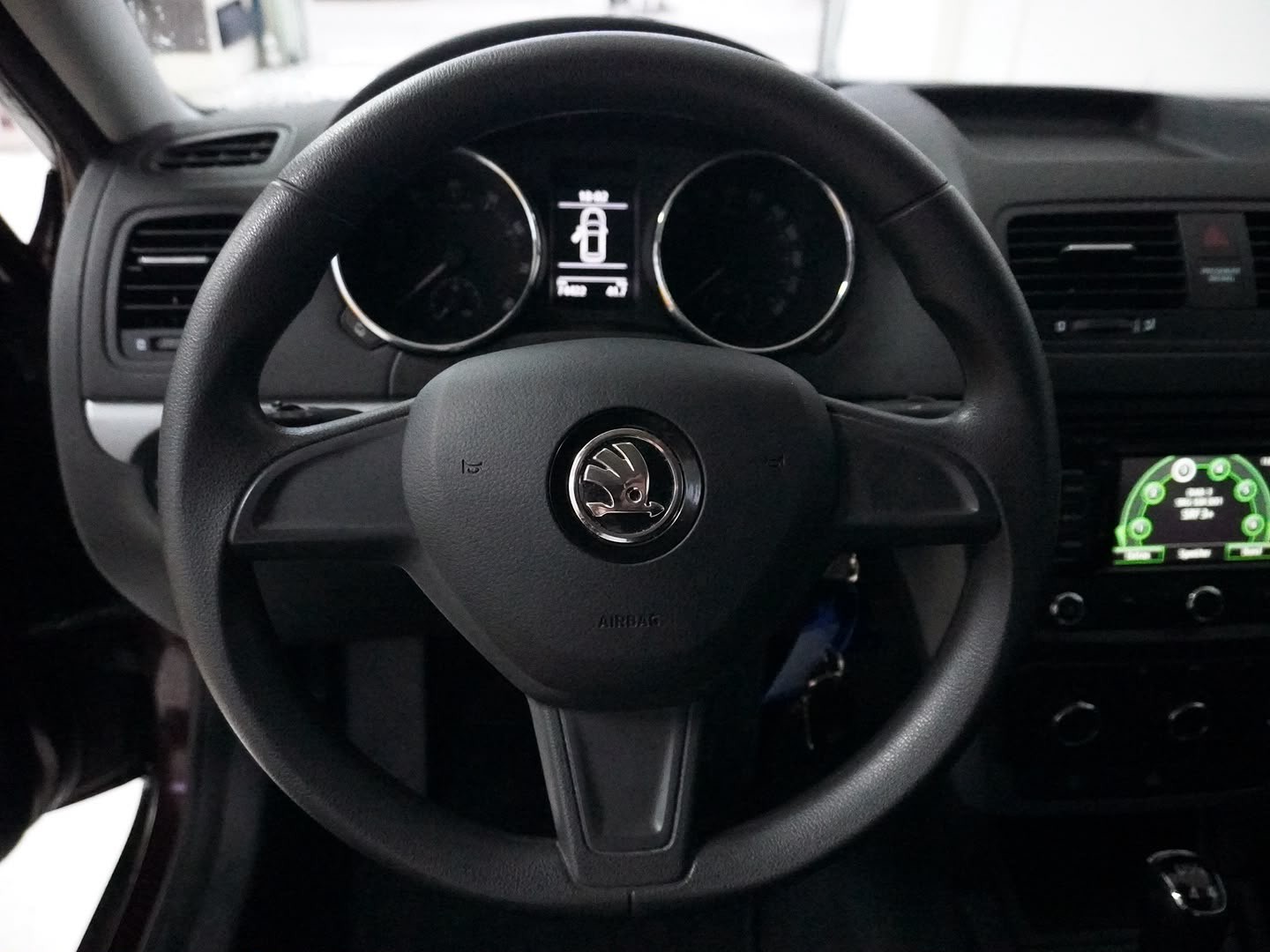 SKODA Yeti 1.8 TSI Active Outdoor 4x4 DSG-image-7