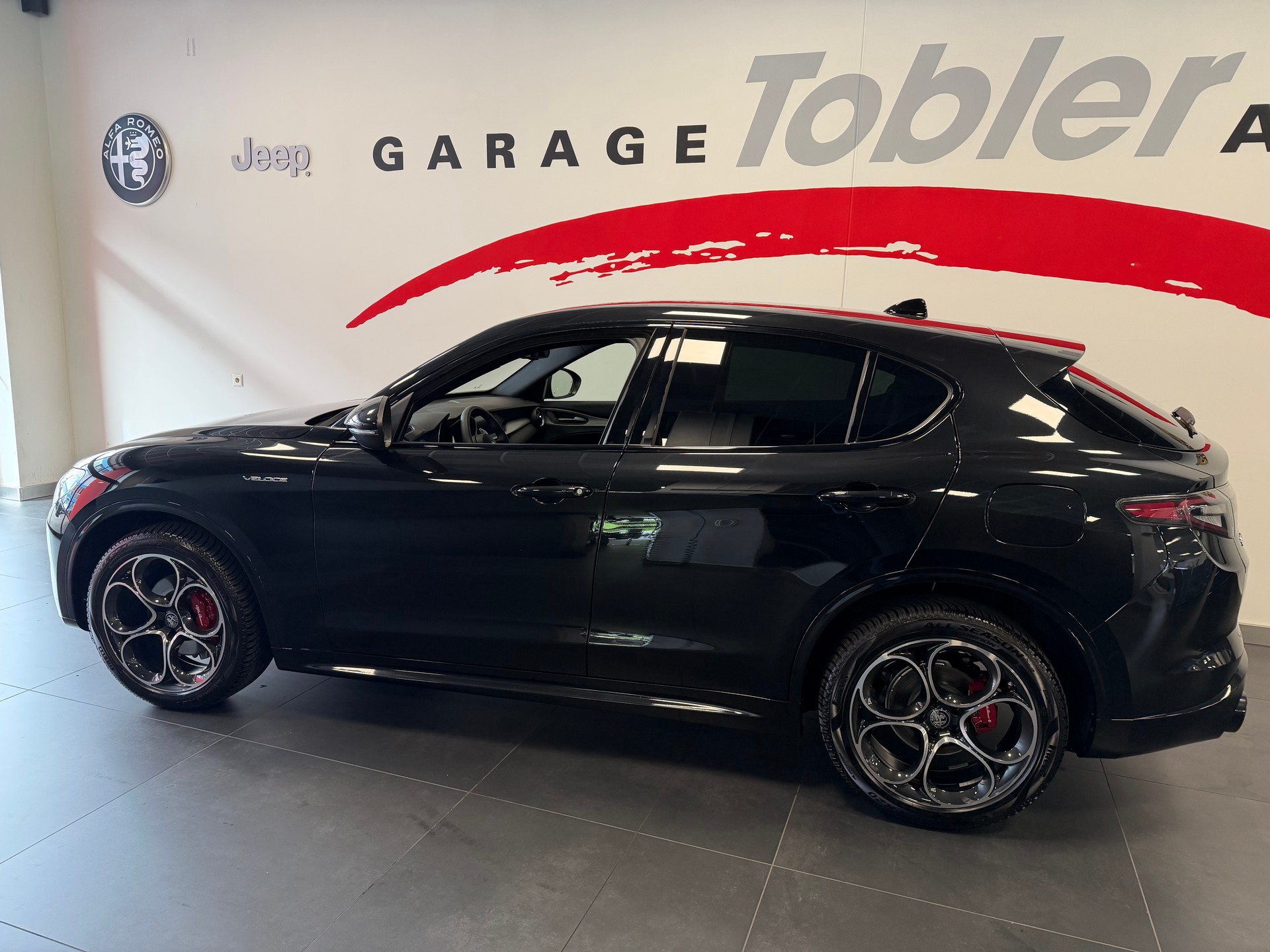 ALFA ROMEO Stelvio 2.2 JTDM Veloce Q4 AT8-image-8