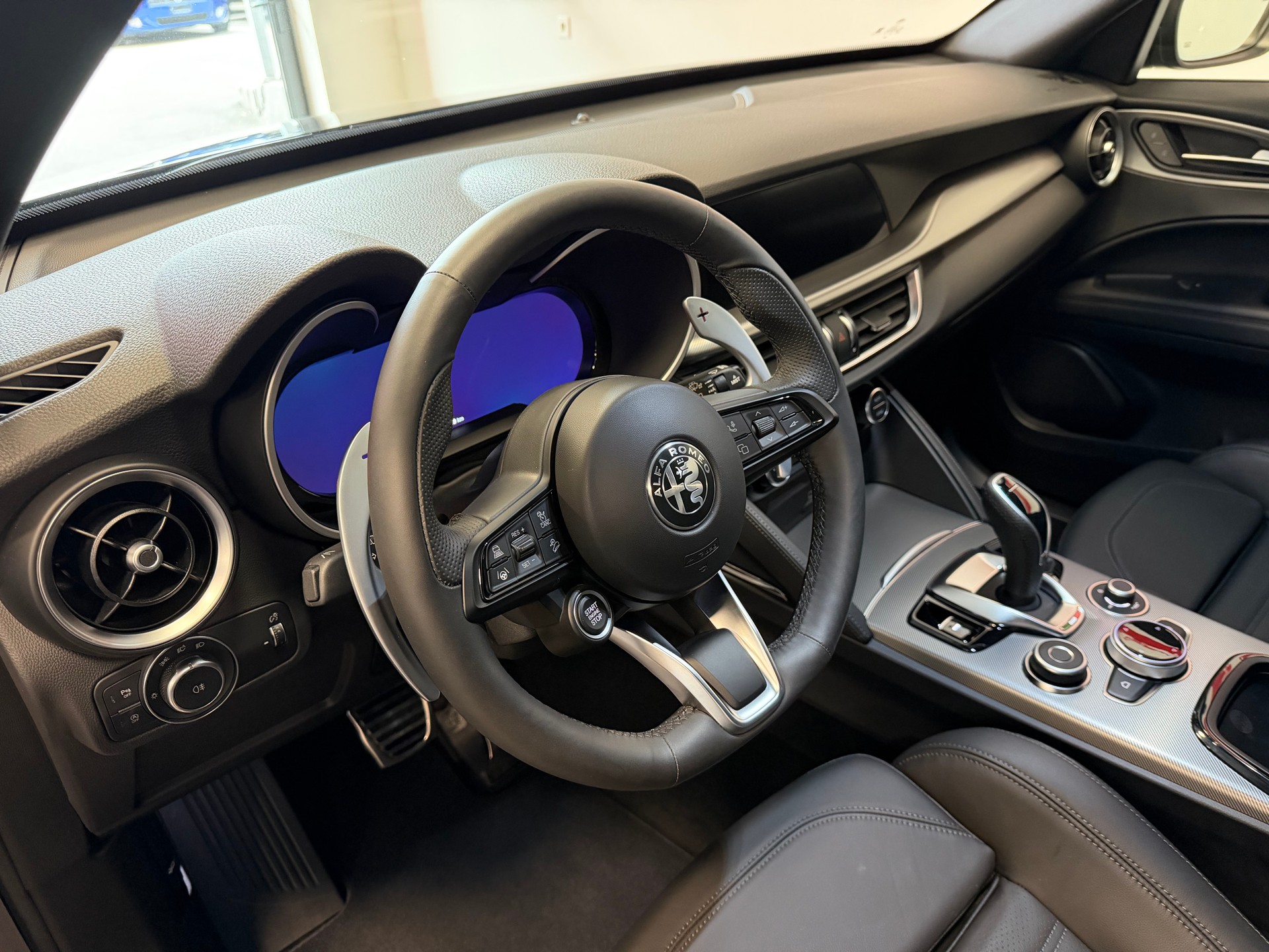 ALFA ROMEO Stelvio 2.2 JTDM Veloce Q4 AT8-image-12
