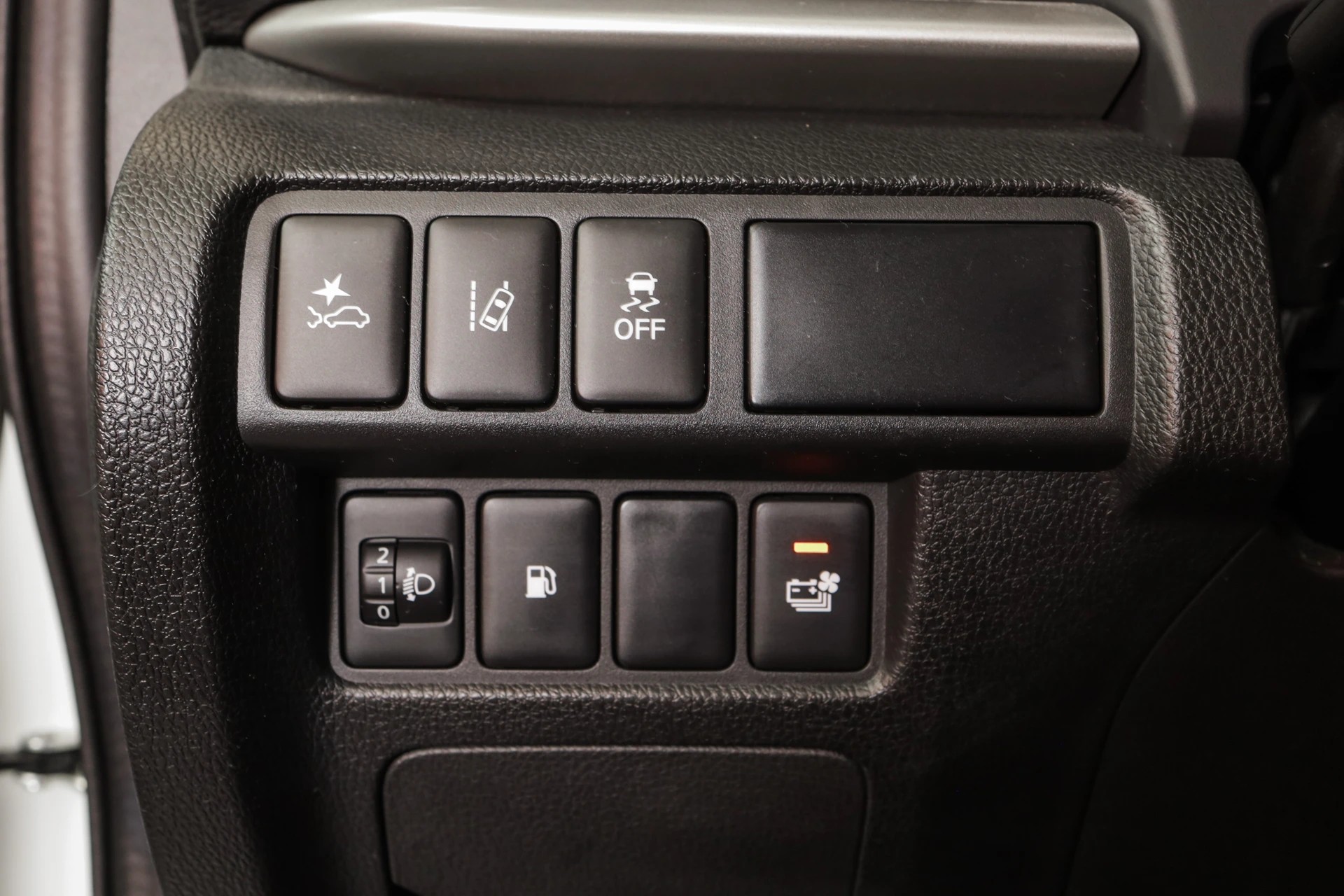 MITSUBISHI Eclipse Cross 2.4 PHEV Instyle+ 4WD Garantie batterie 2030 • Head-up •Toit panoramique-image-14