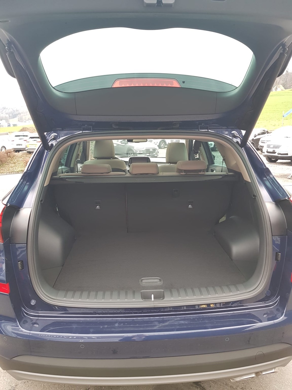 HYUNDAI Tucson 2.0 CRDI Vertex Mild Hybrid 4WD Automatic-image-9