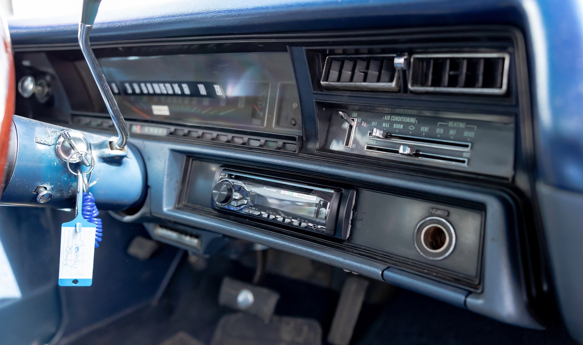 CHEVROLET El Camino-image-13