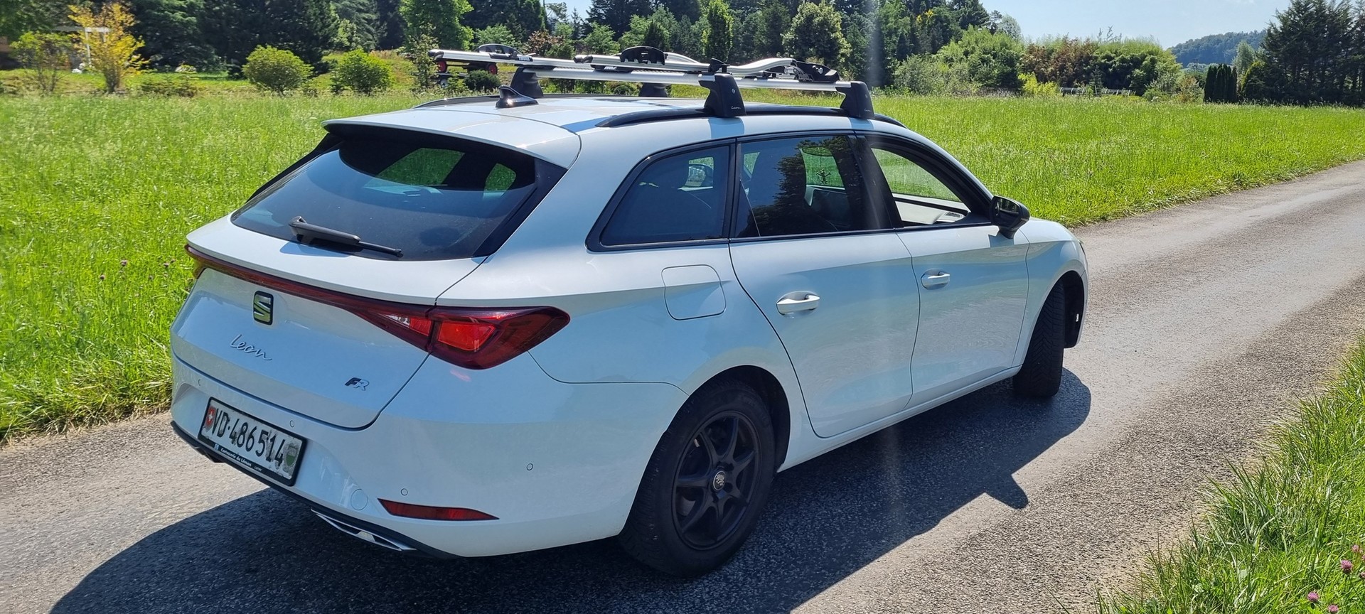 SEAT Leon ST 1.5 eTSI DSG 150 FR-image-3
