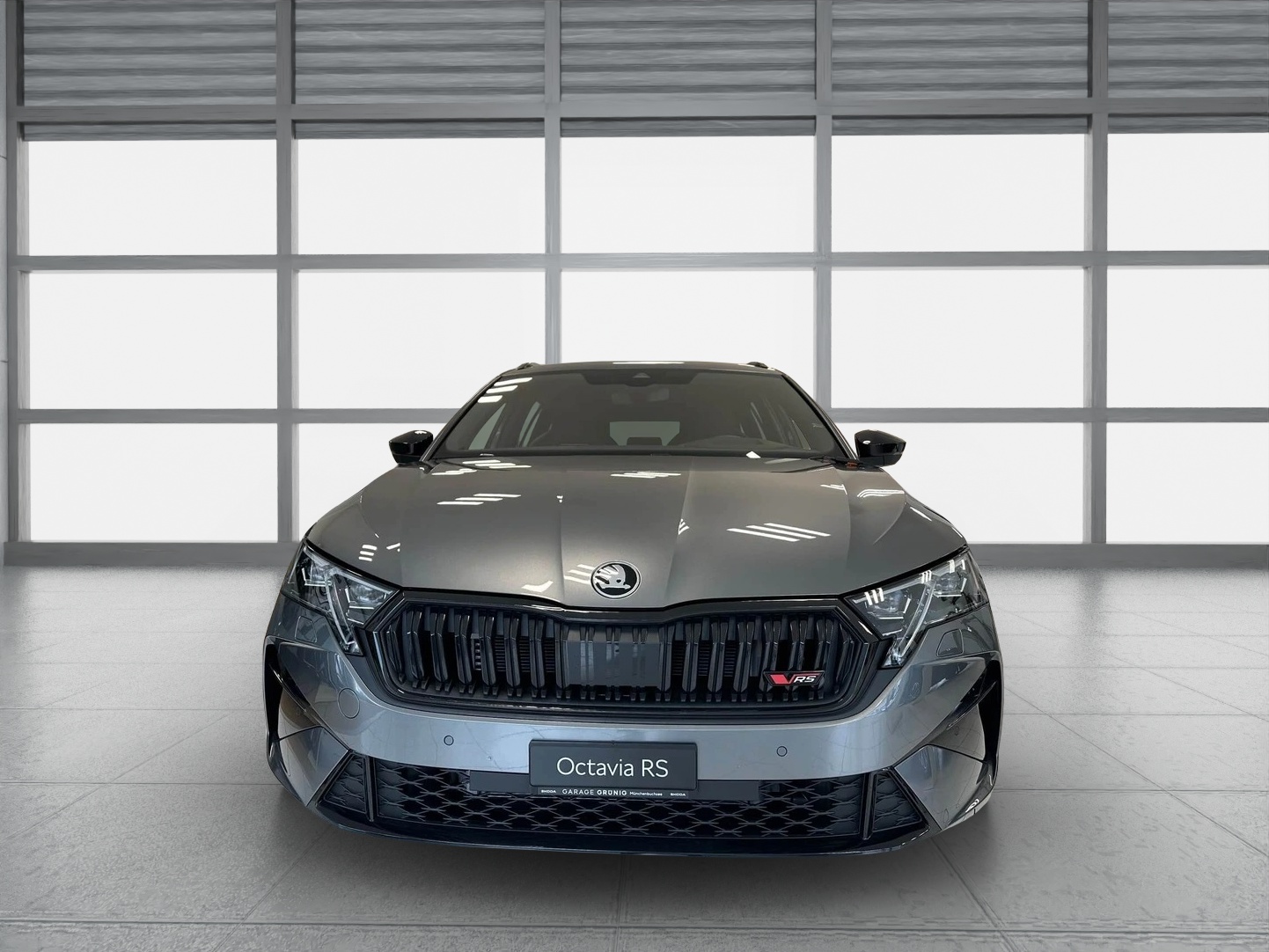 SKODA Octavia Combi 2.0 TSI DSG RS-image-1