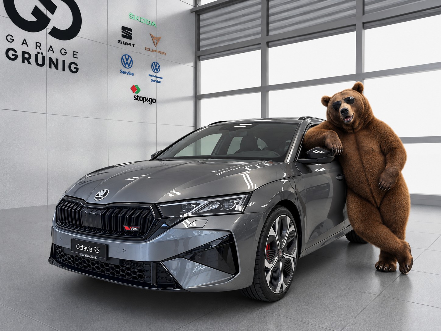 SKODA Octavia Combi 2.0 TSI DSG RS-image-0