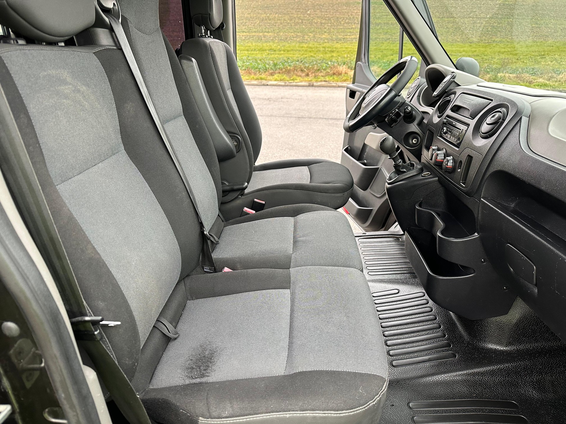 RENAULT Master T35 2.3dCi-image-26