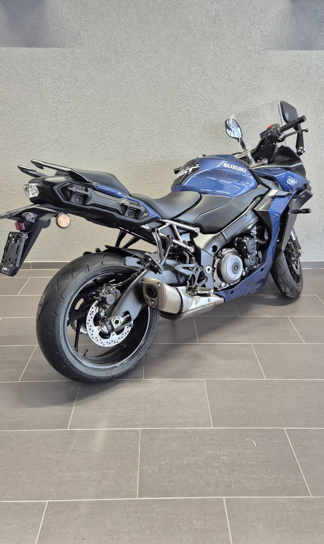 SUZUKI GSX-S 1000 GT-image-1