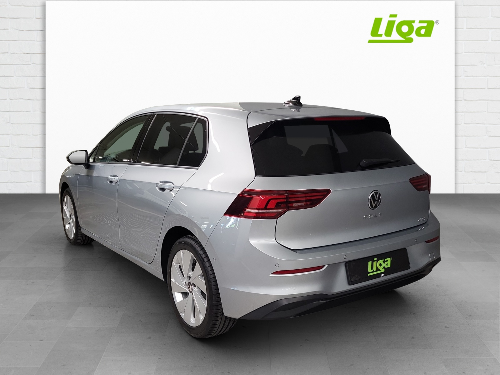 VW Golf VIII 1.5 eTSI United DSG-image-3