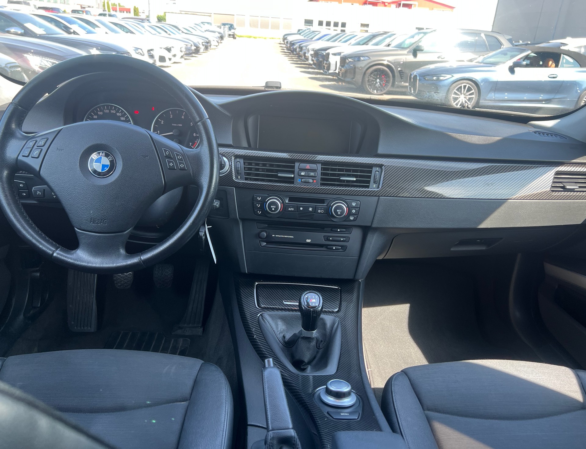 BMW 320i Touring *Ab MFK*-image-7