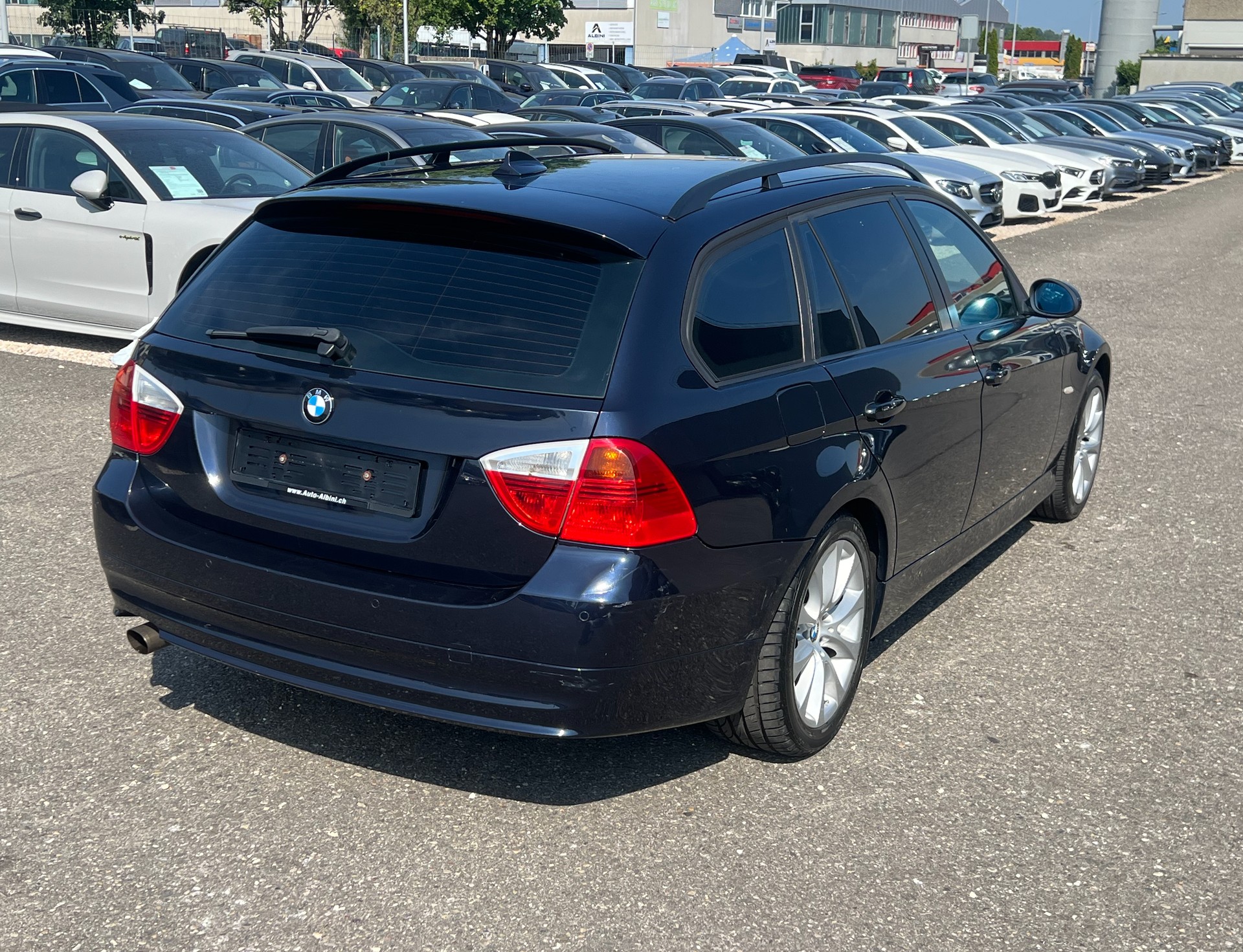 BMW 320i Touring *Ab MFK*-image-1