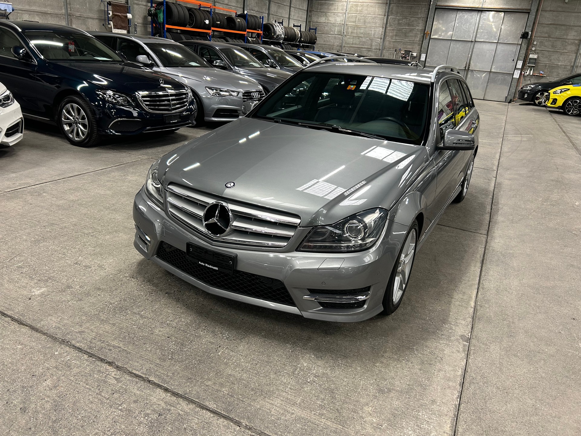 MERCEDES-BENZ C 220 CDI AMG-LINE 4Matic 7G-Tronic-image-8