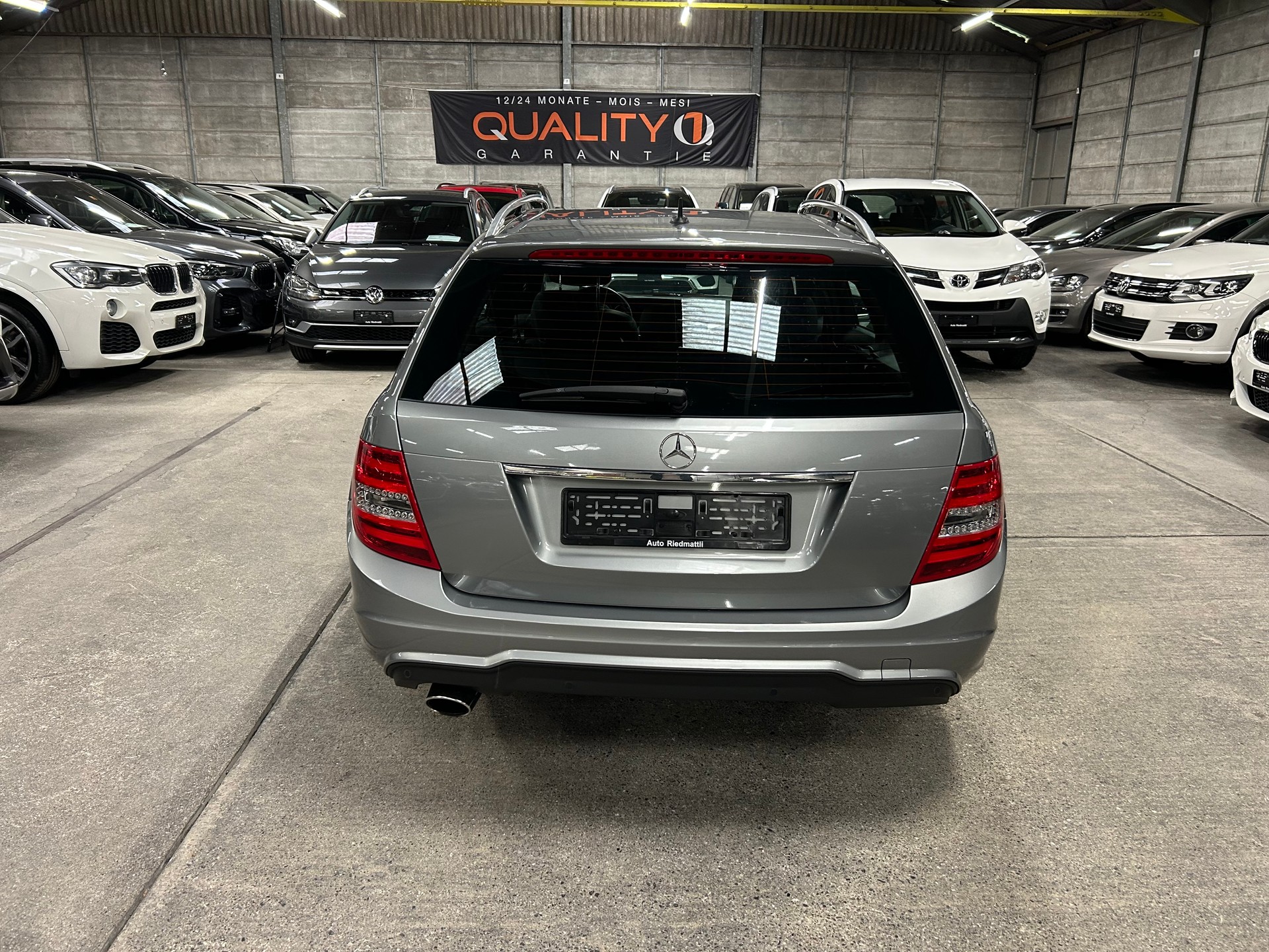 MERCEDES-BENZ C 220 CDI AMG-LINE 4Matic 7G-Tronic-image-4