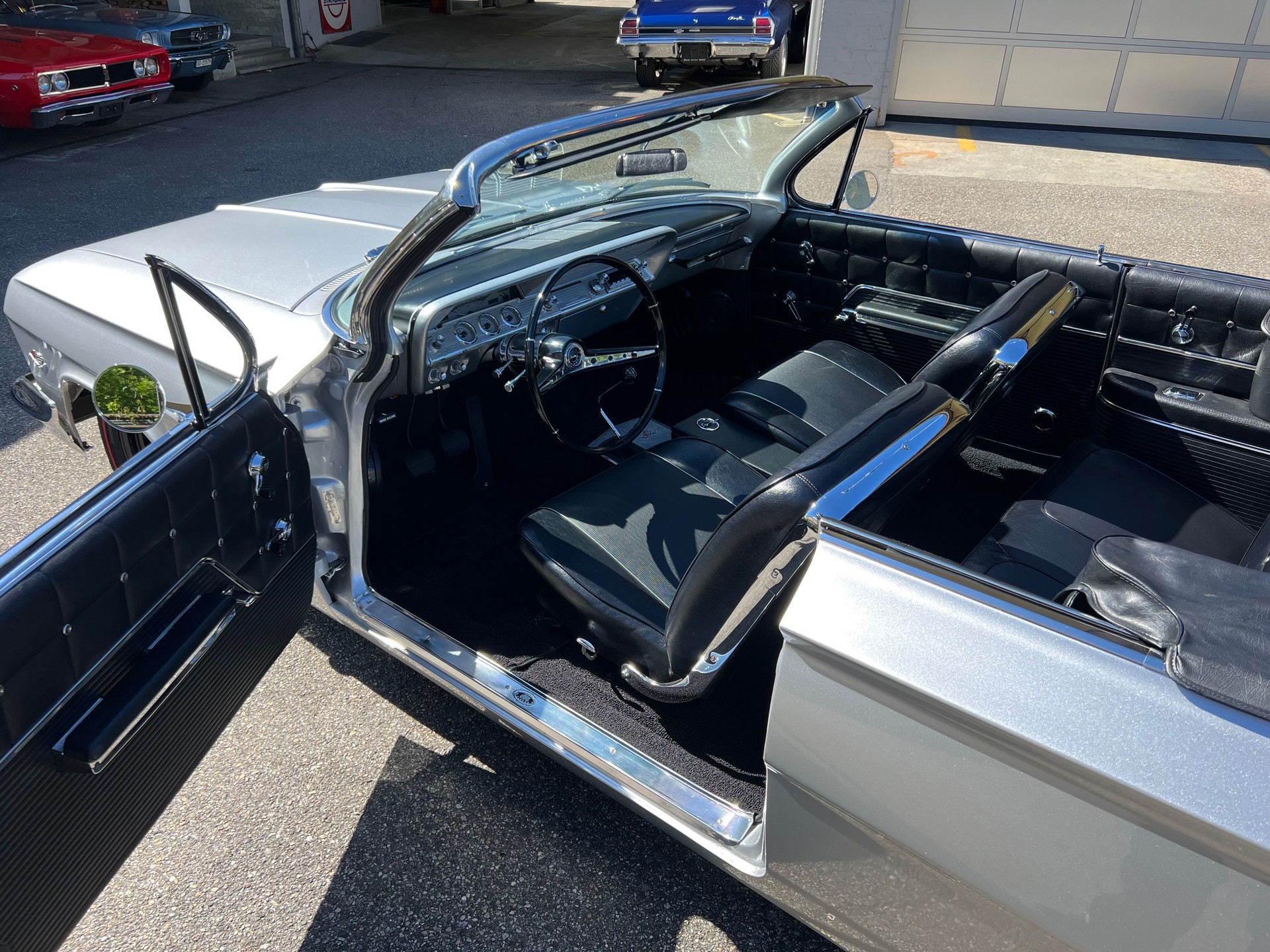 CHEVROLET Impala SS-image-8