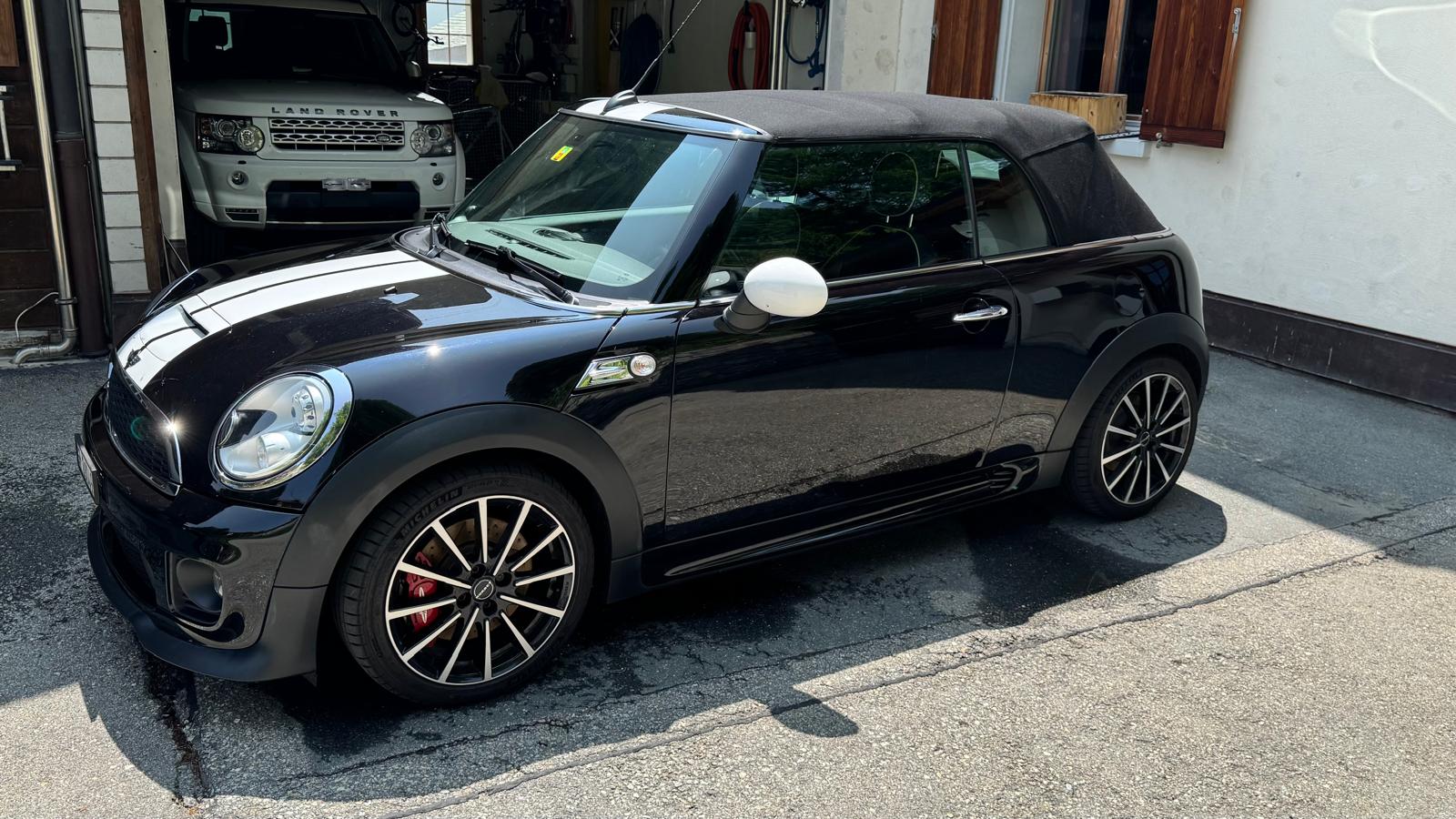 MINI Cooper John Cooper Works Cabriolet-image-6