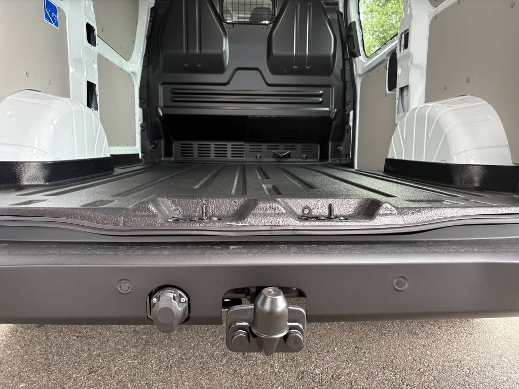 FORD Transit Custom Van 320 L1 2.0 EcoBlue 136 Trend-image-6